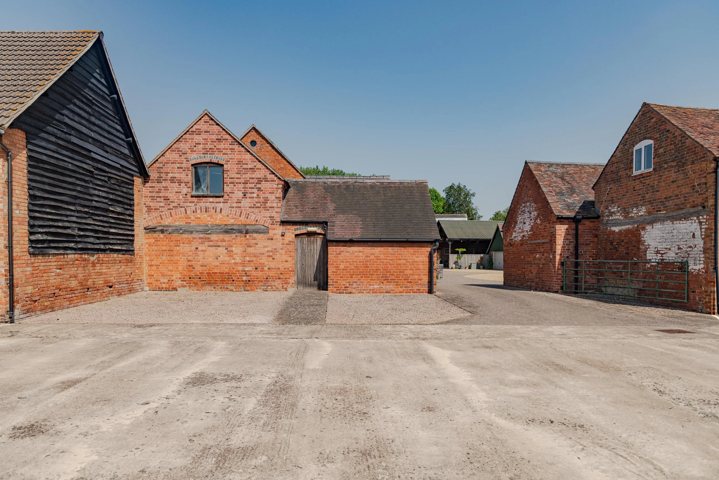 Springhill Fram - by CharlieGeaterPhotography 3702.jpg