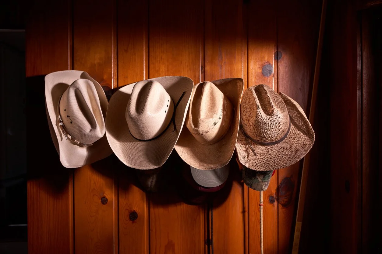 How To Hang Cowboy Hats On Wall