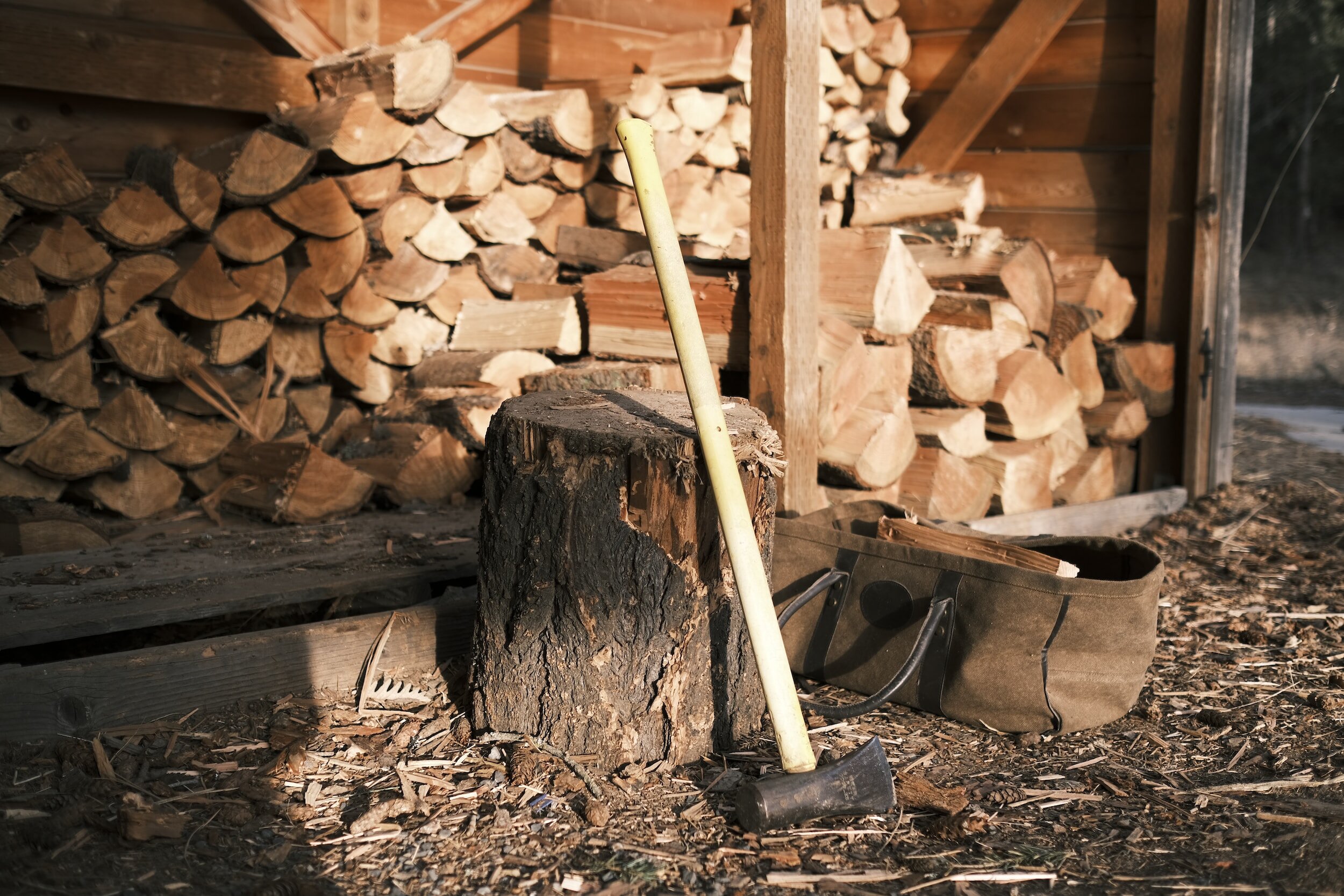 How to Properly Season Firewood