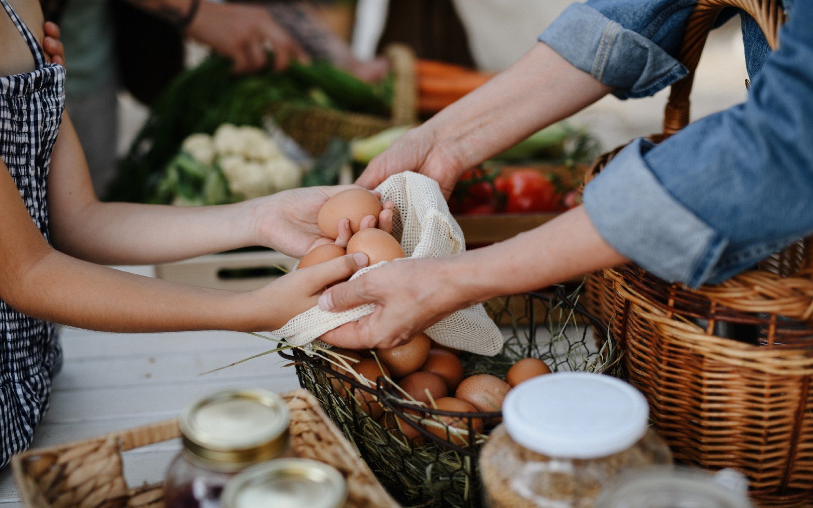Farm to table: How to shop smarter at your local farmer's market