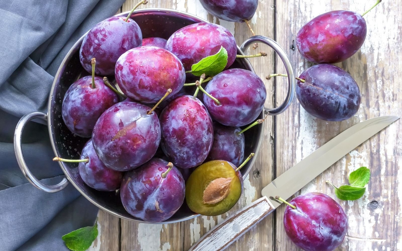 Try this versatile purple fruit for a plum-delicious feeling