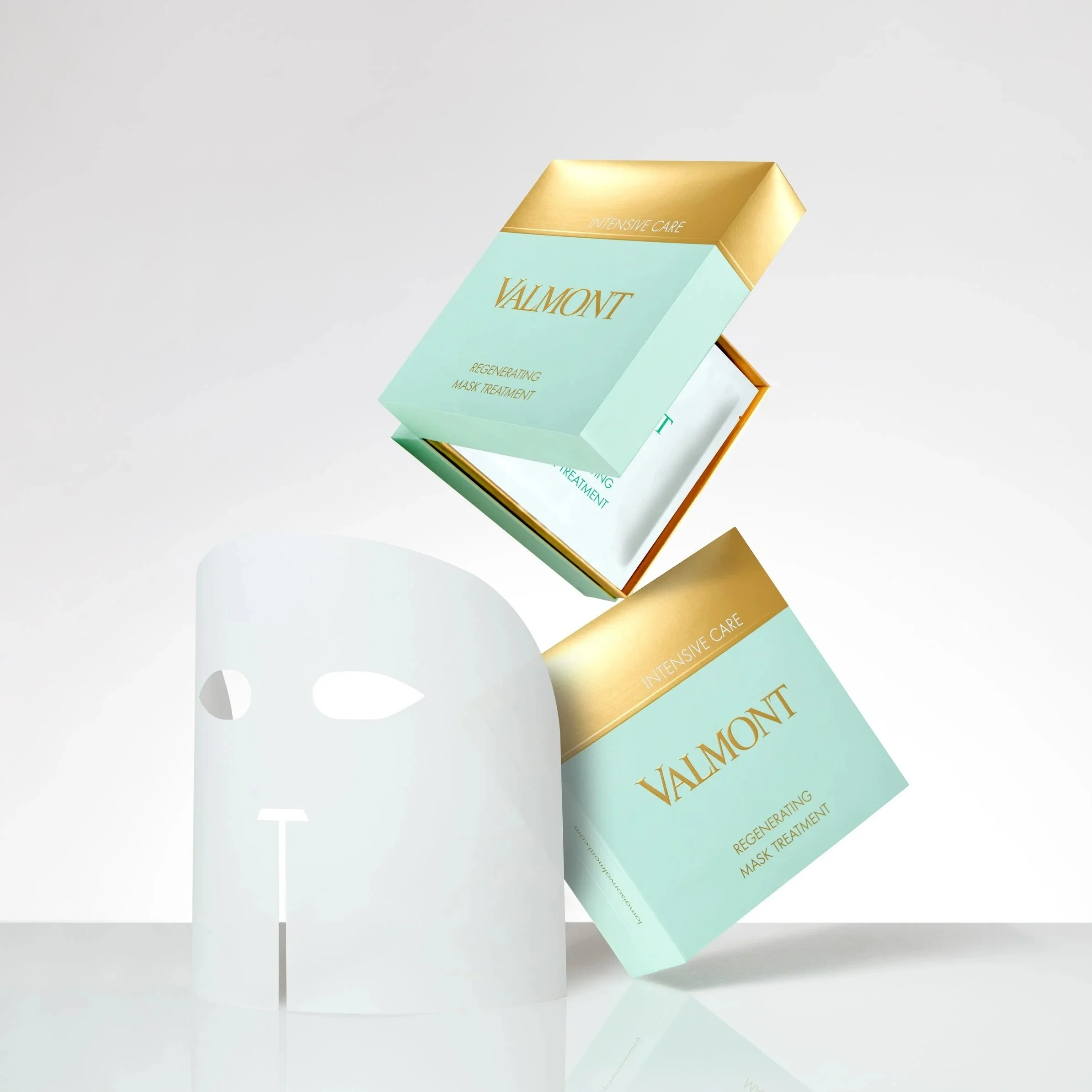 Valmont, Regenerating mask