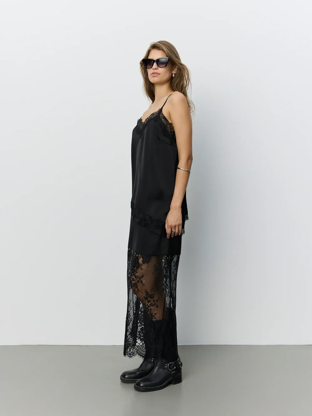 SELENESW_MAXI_NEDERDEL-Nederdel-S264142-1000_Black-2.jpg.webp
