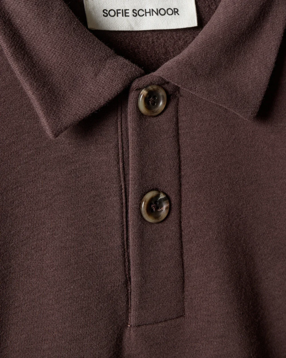LUMESW_POLO_SWEATSHIRT-T-shirt_lang_aermet-S263450-7080_Dark_brown-6.jpg.webp