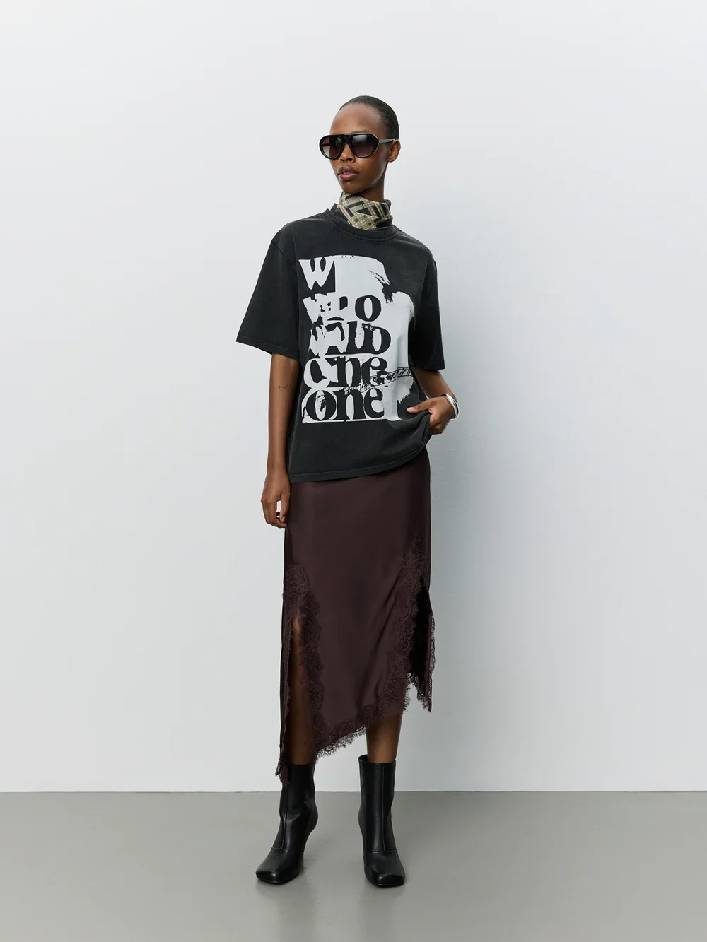 MAESW_OVERSIZE_T-SHIRT-T-shirt-S264305-1015_Washed_black-1.jpg.webp