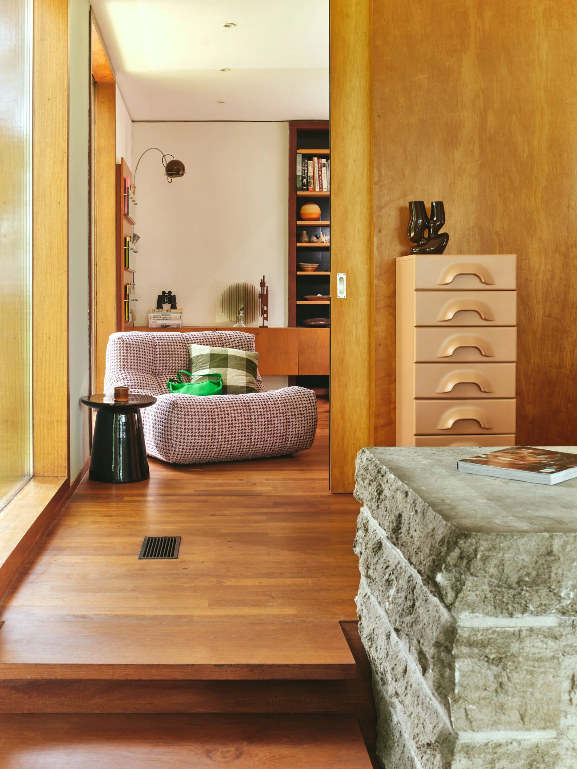 2324_collection_hkliving_shoot_2_lr_-4.jpg