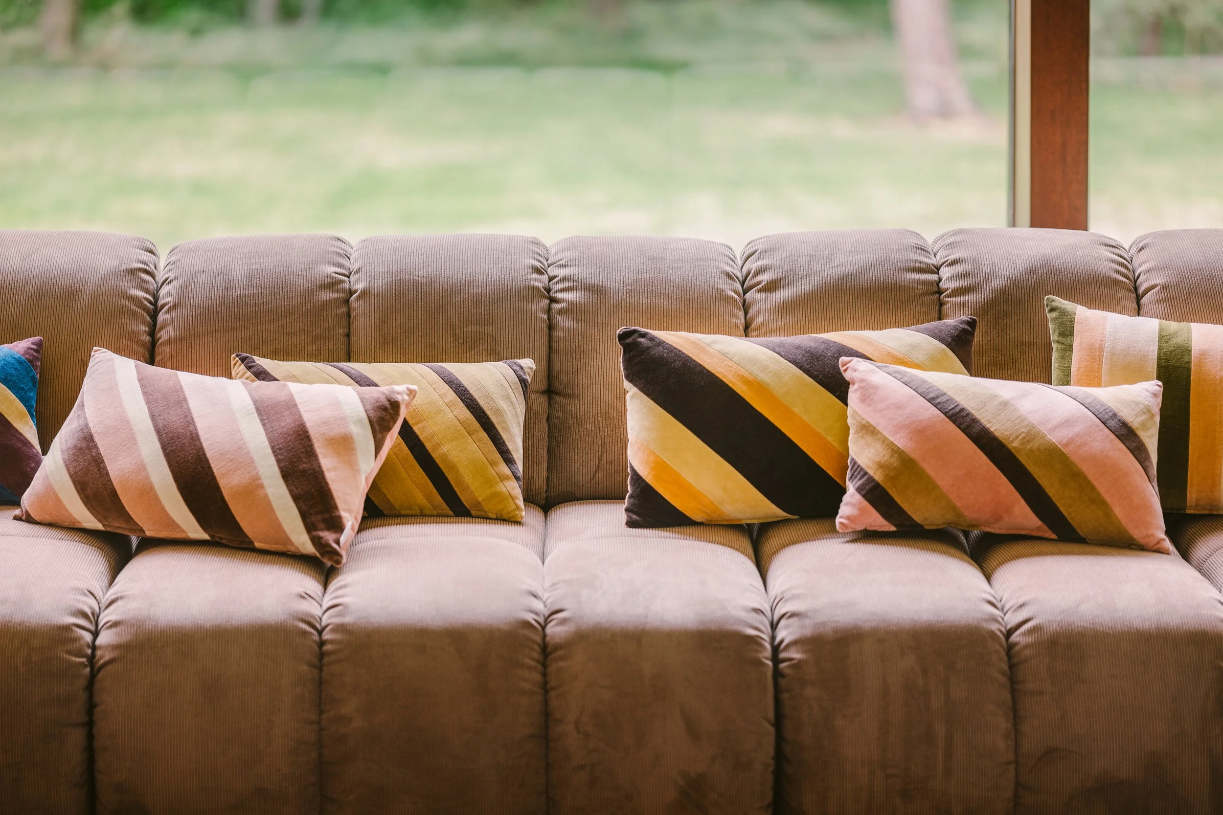 2324_collection_hkliving_shoot_2_lr_050.jpg