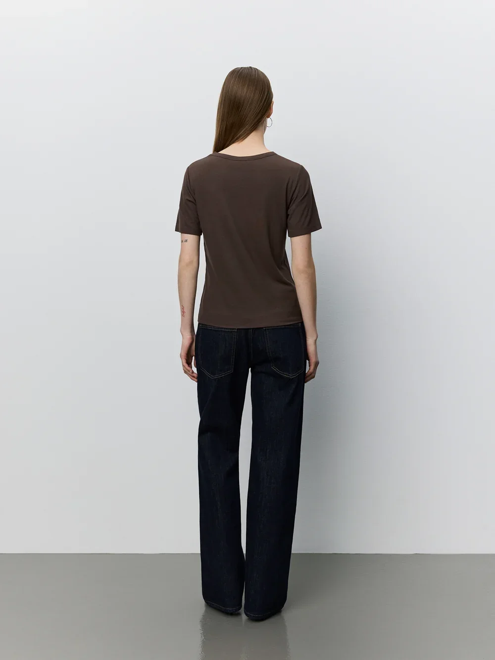 NATALIASW_T-SHIRT-T-shirt-SNOS414-7129_Brown_Fudge-3.jpg.webp