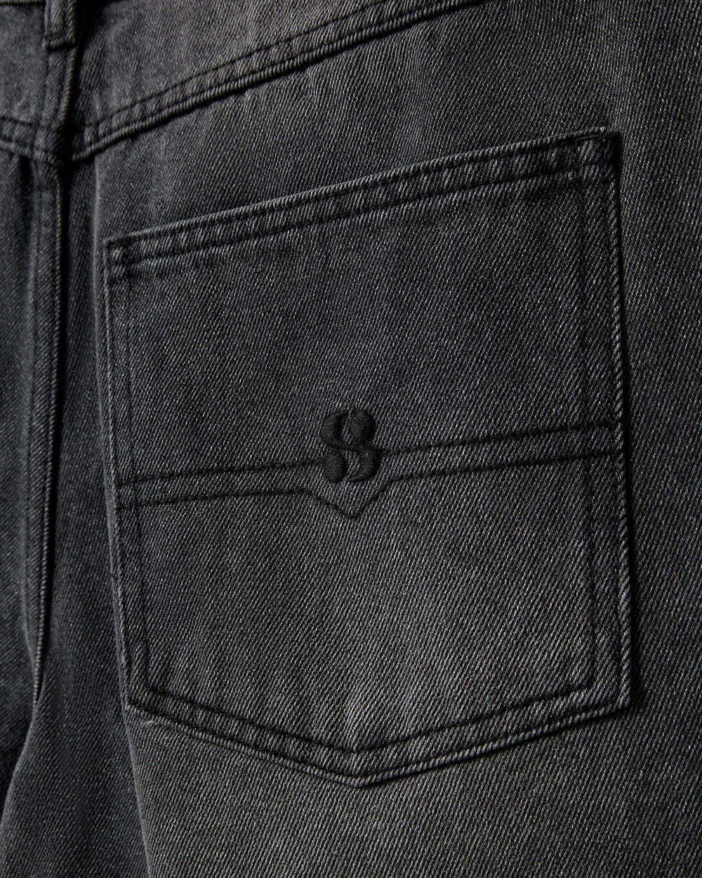 Stokesw Oversized Shorts - Washed Black - Sofie Schnoor