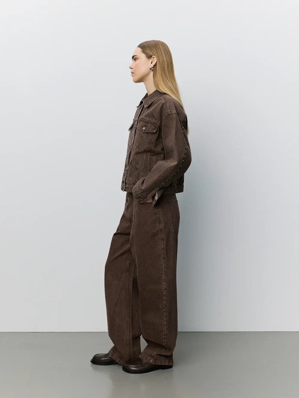 AUDRISW_DENIMJAKKE-Jakke-S263175-9099_Middle_Brown-2.jpg.webp