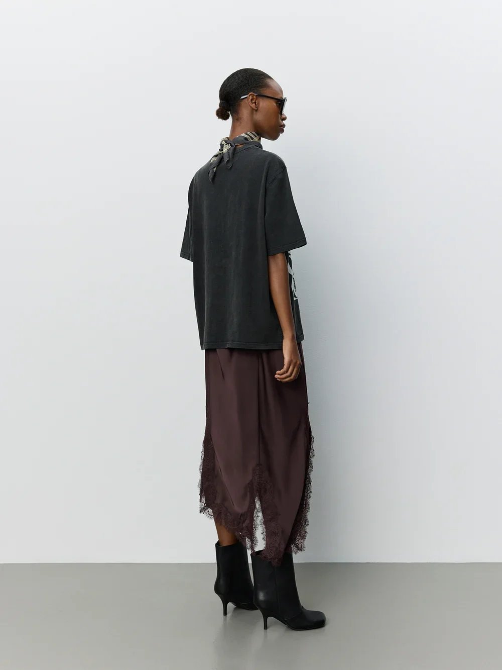 MAESW_OVERSIZE_T-SHIRT-T-shirt-S264305-1015_Washed_black-3.jpg.webp