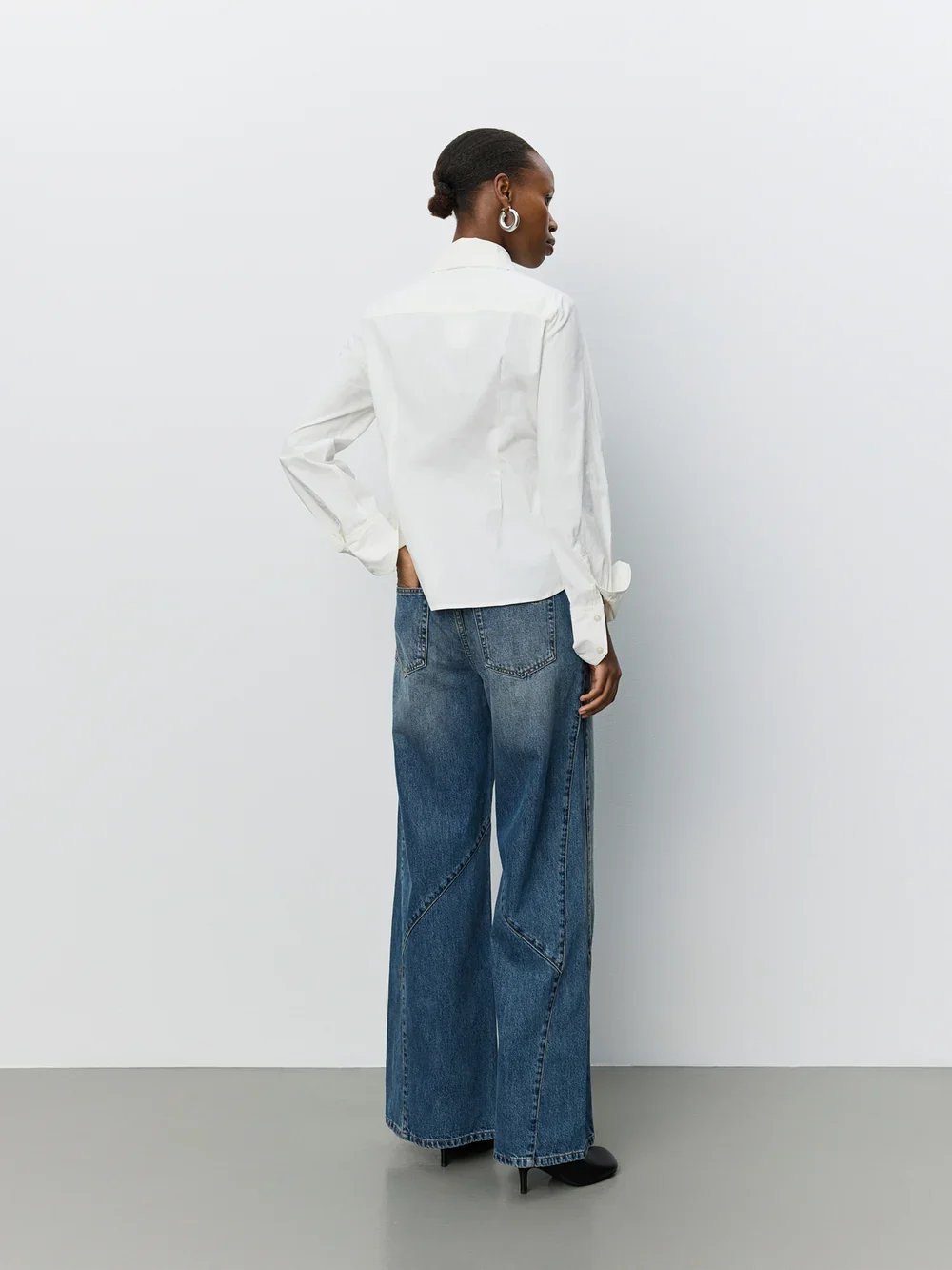 WILDISSW_POPLIN_SKJORTE-Skjorte-S264250-0101_Off_white-3.jpg.webp