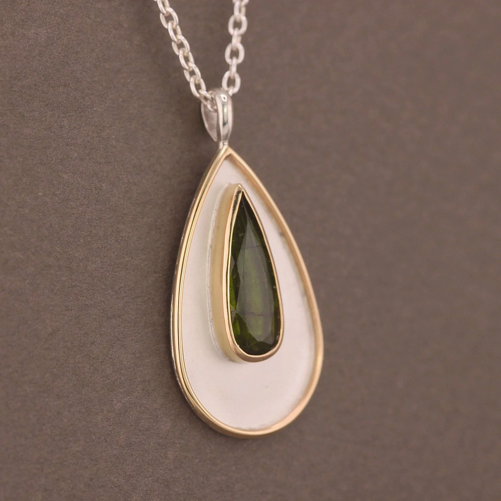 green tourmaline silver 14ct gold pear shape pendant necklace.JPG
