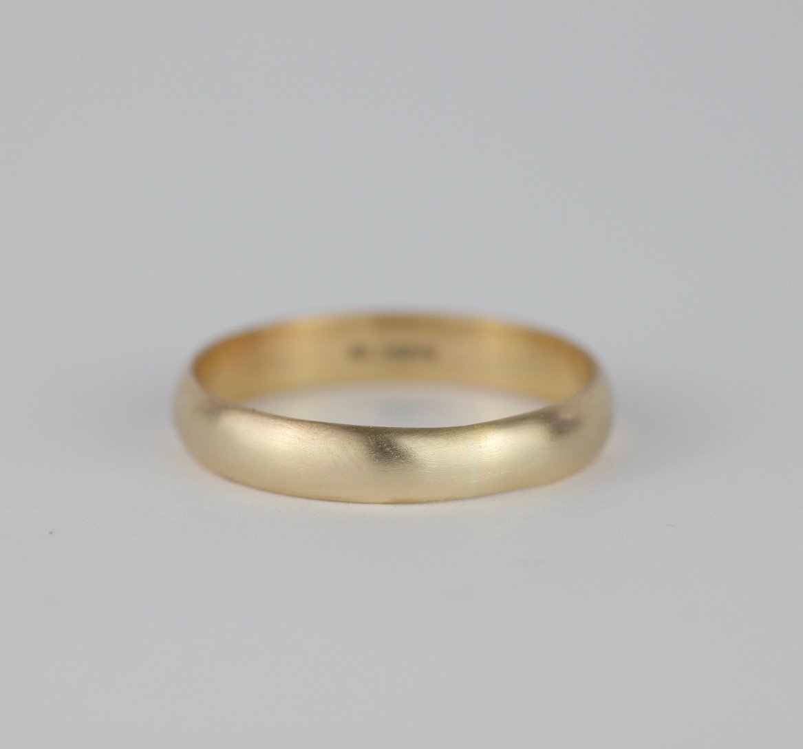 Marcia+Vidal+9ct+gold+mens+wedding+ring+3.jpg