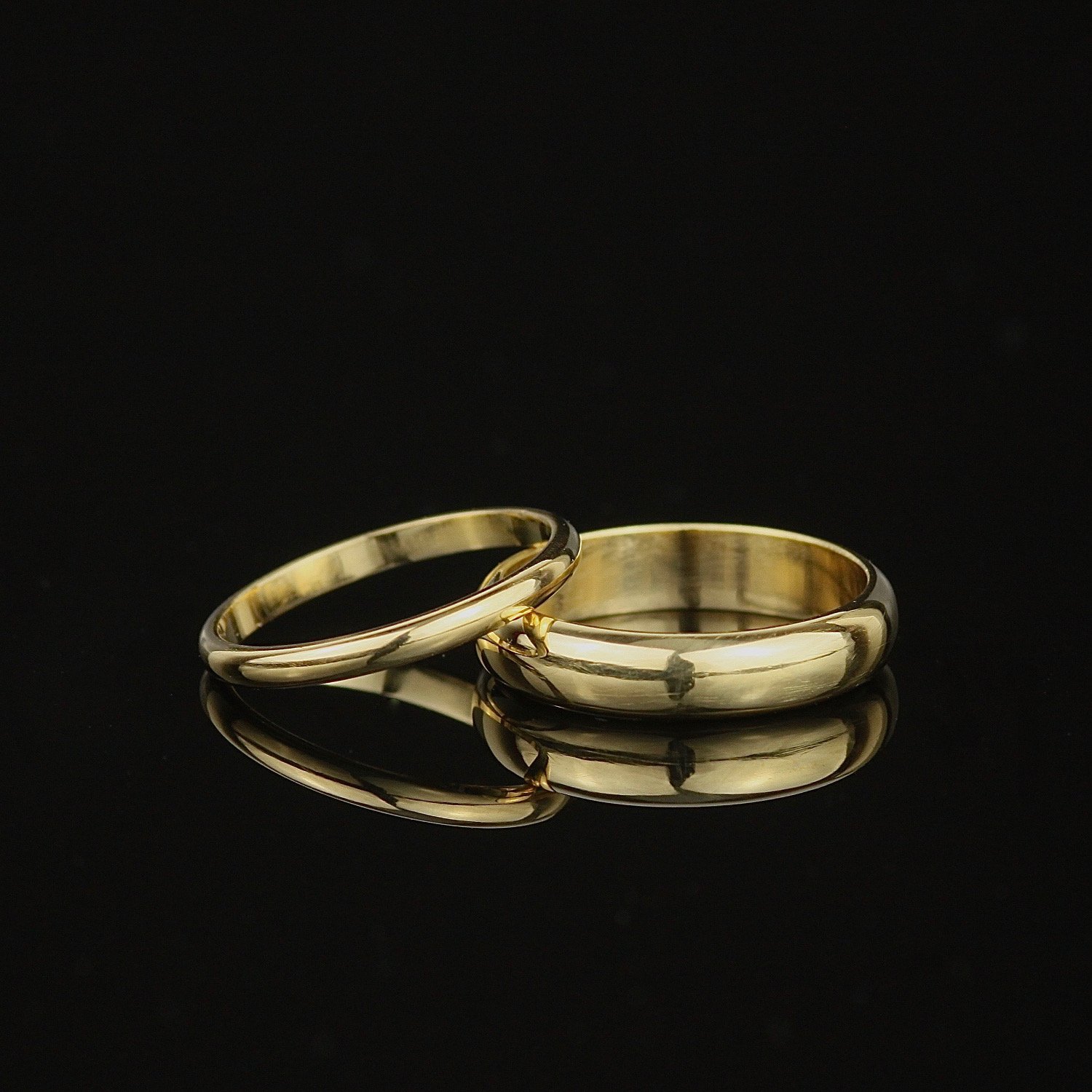 18ct+Gold+His+%26+Hers+D+Profile+Wedding+Rings.jpg