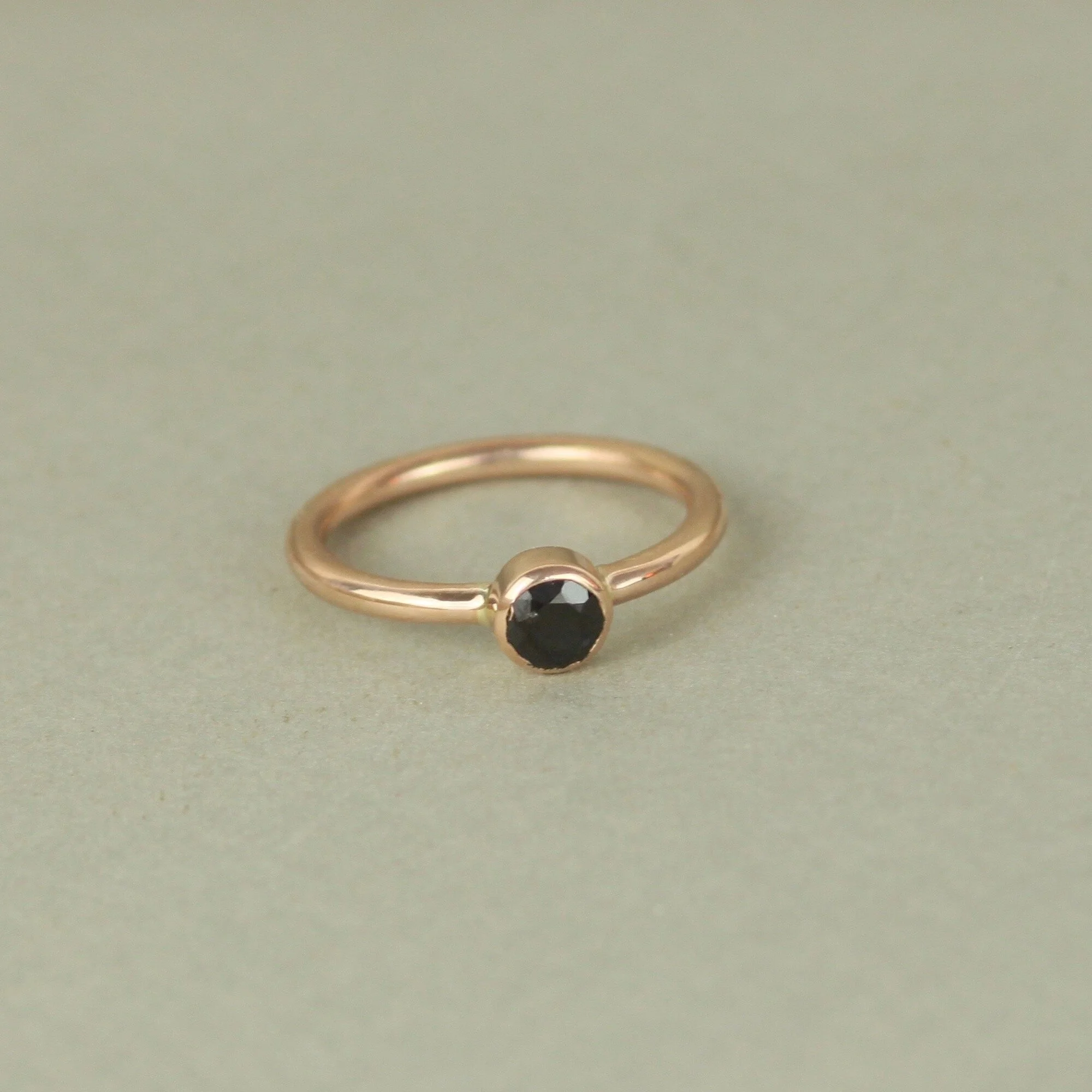 Black+Sapphire+9ct+Rose+Gold+Engagement+Ring+2.jpg