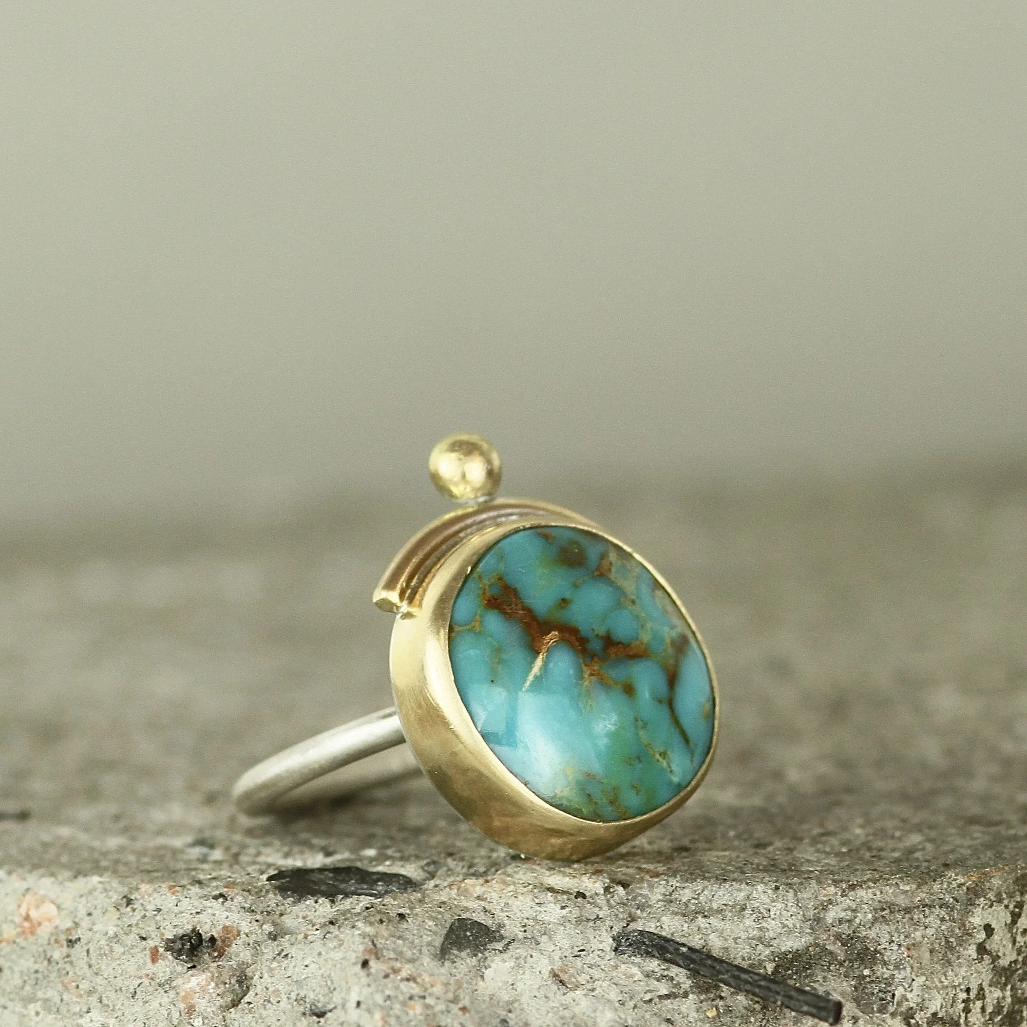 9ct+Gold+%26+Silver+Round+Turquoise+Solitaire+Ring.JPG