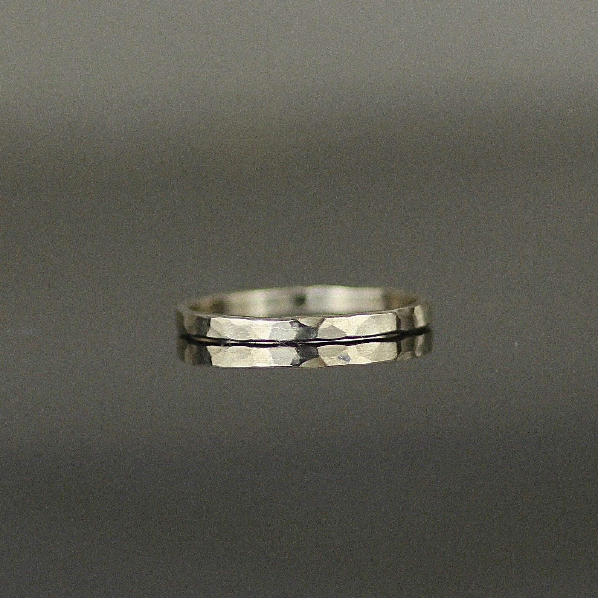 18ct+white+gold+hammered+ring.jpg