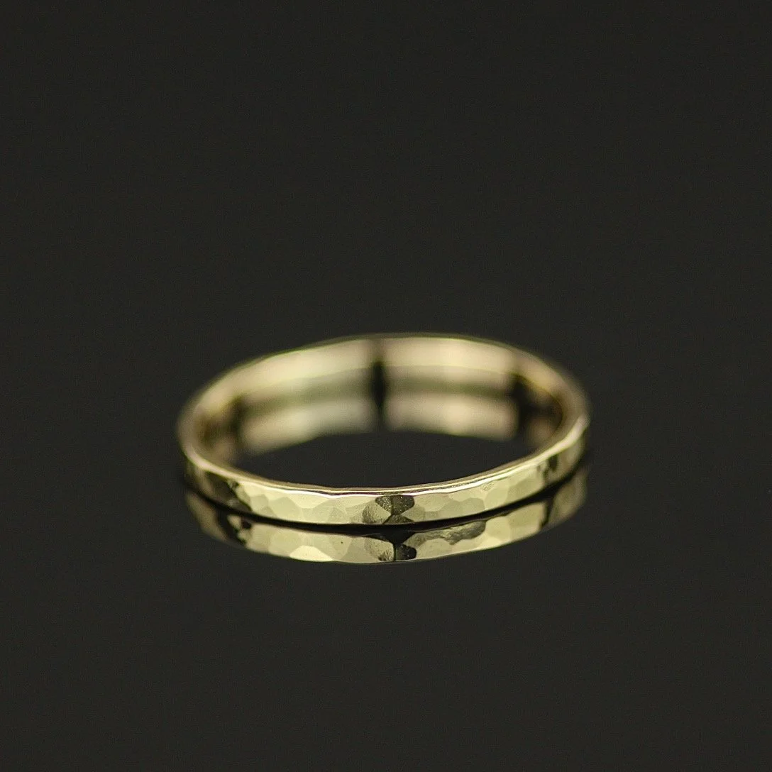 18ct+gold+2mm+hammered+wedding+band+Marcia+Vidal+5.jpg