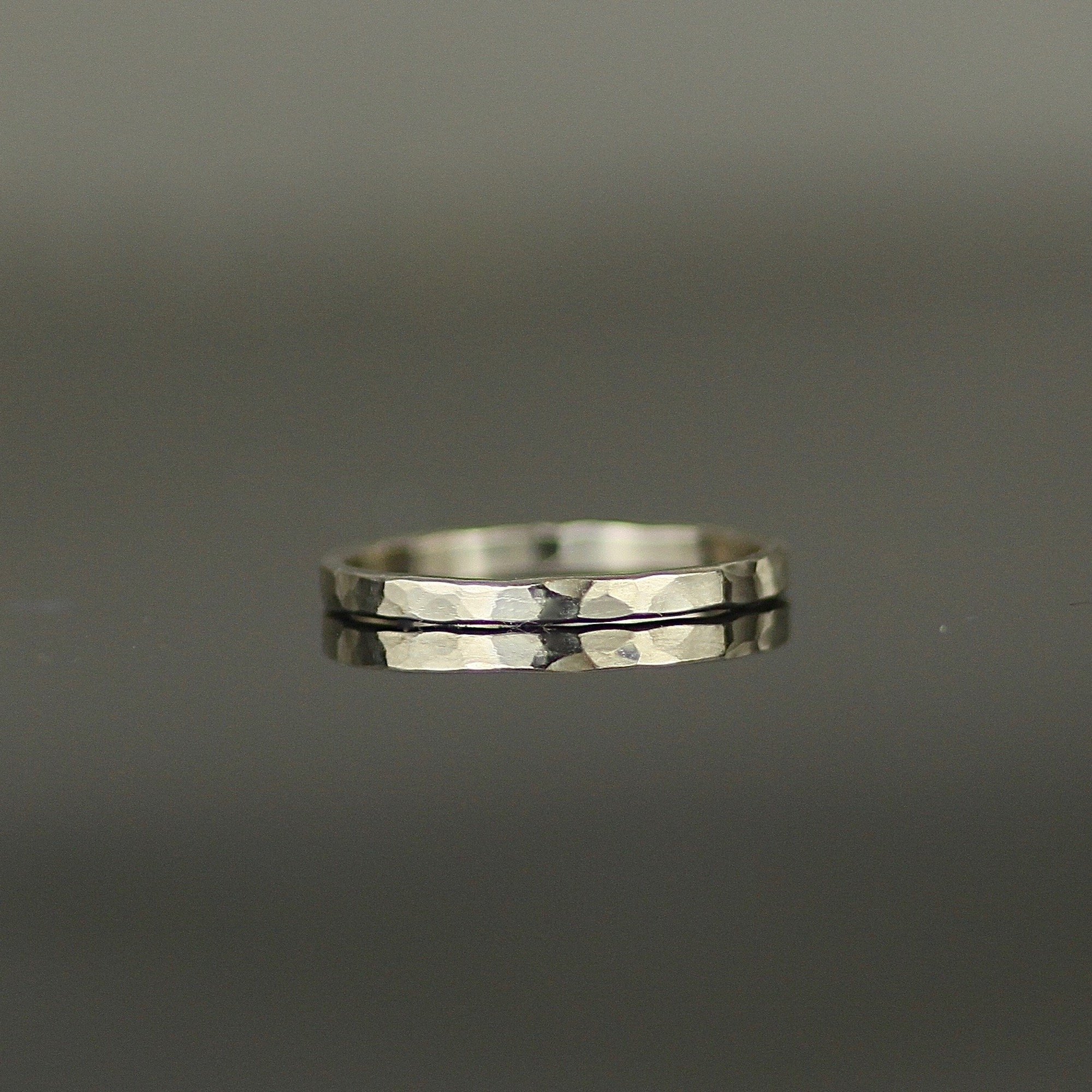 18ct+white+gold+hammered+ring.jpg