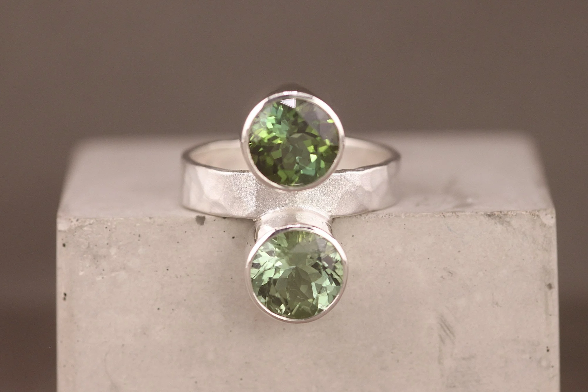 Green Tourmaline Modernist Toi et Moi Hammered Silver Ring