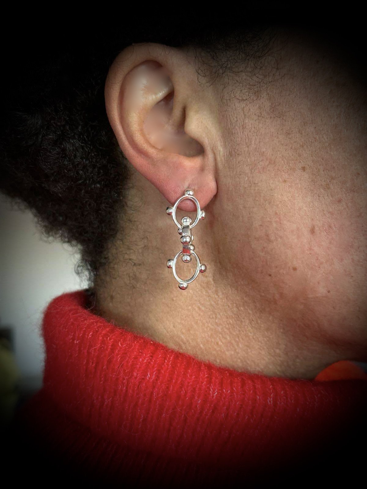 silver studded oval 3 link chain earring.jpeg