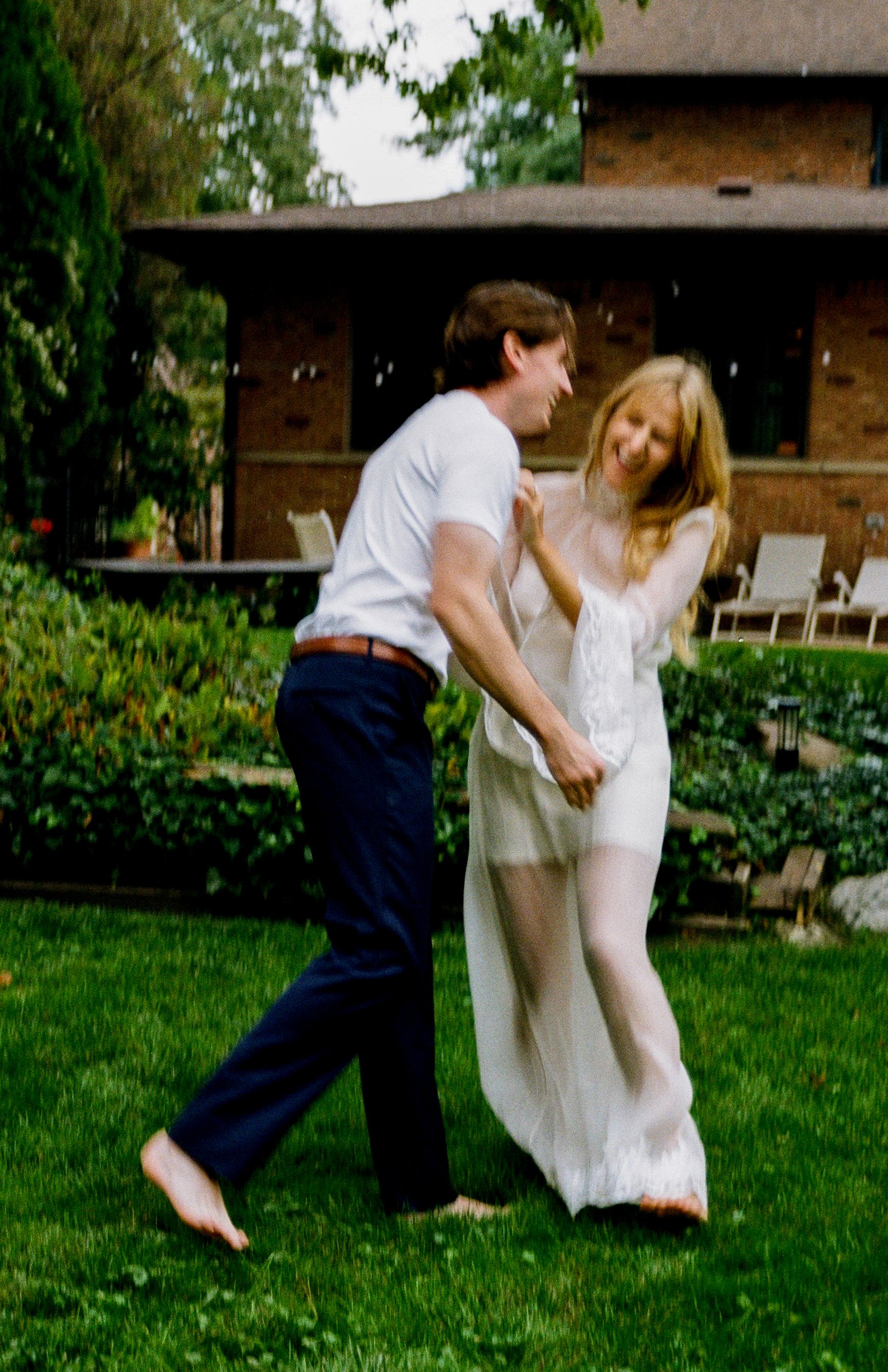 amy + jj engagement shoot-19.jpg