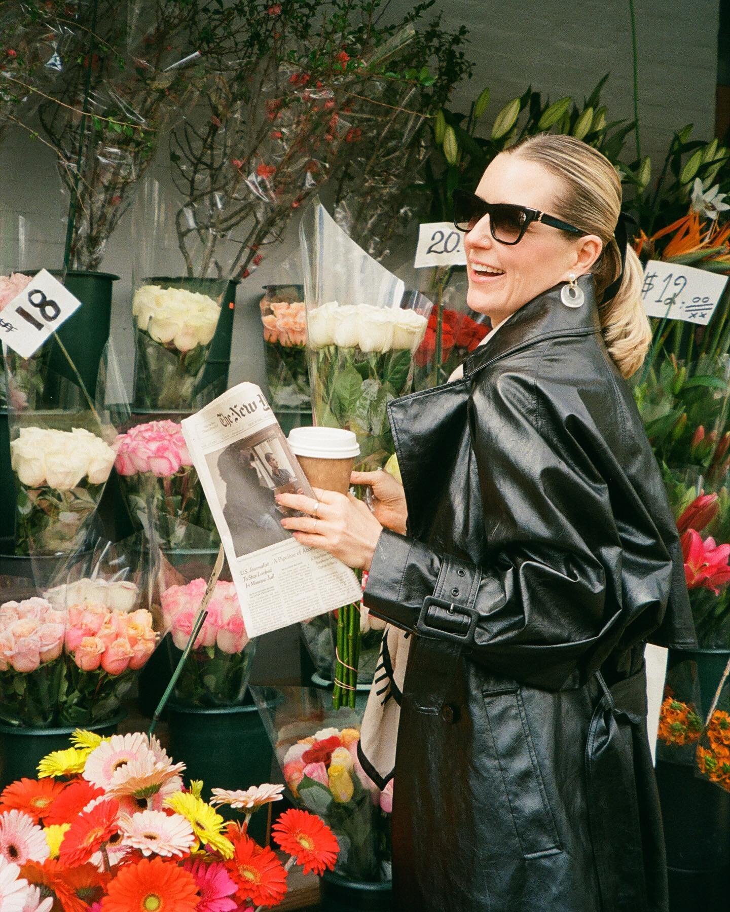 April showers bring May flowers 🌸 🗞️

#35mmfilm with @missdjjune 🫶🏼