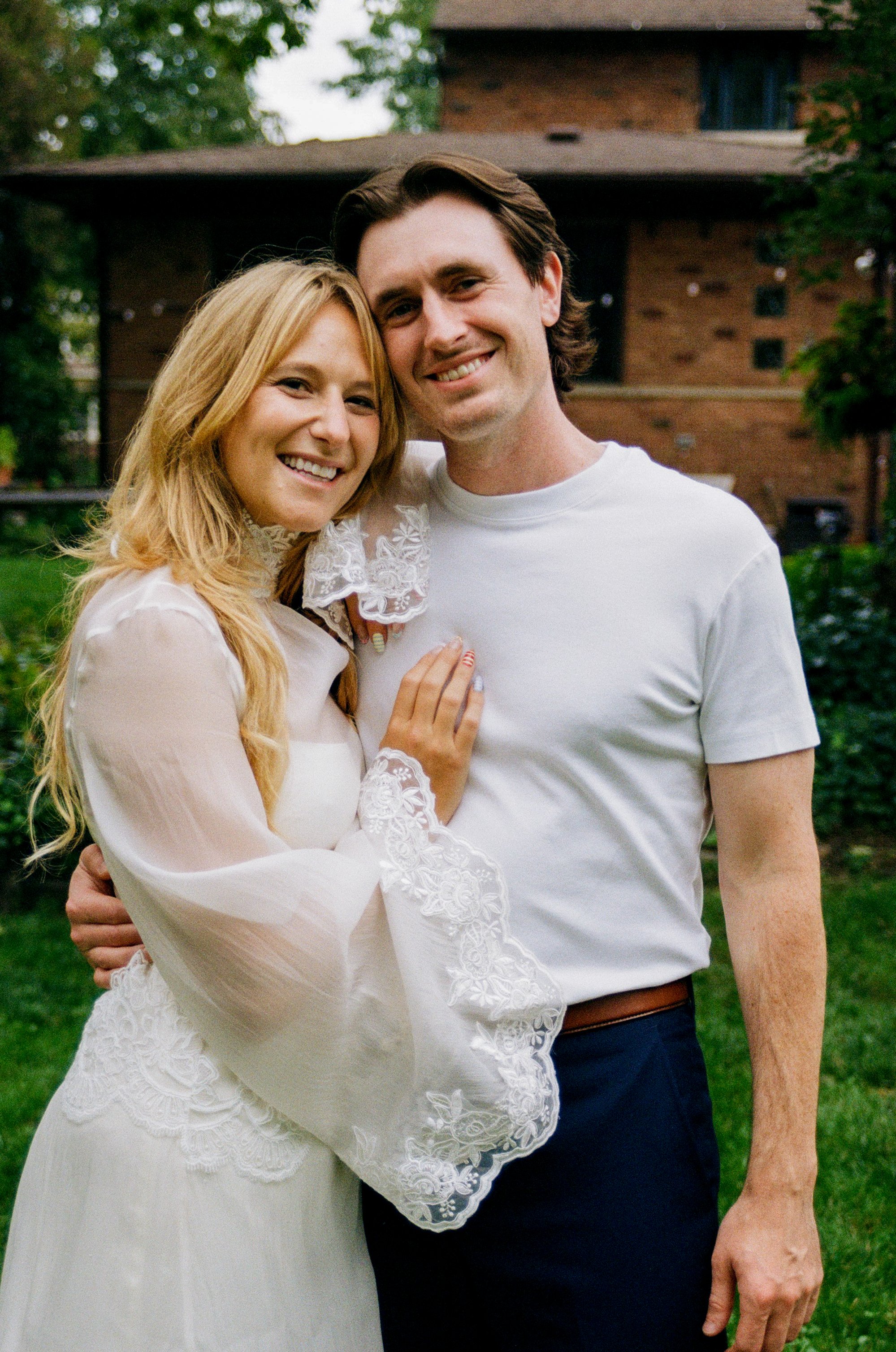 amy + jj engagement shoot-2.jpg