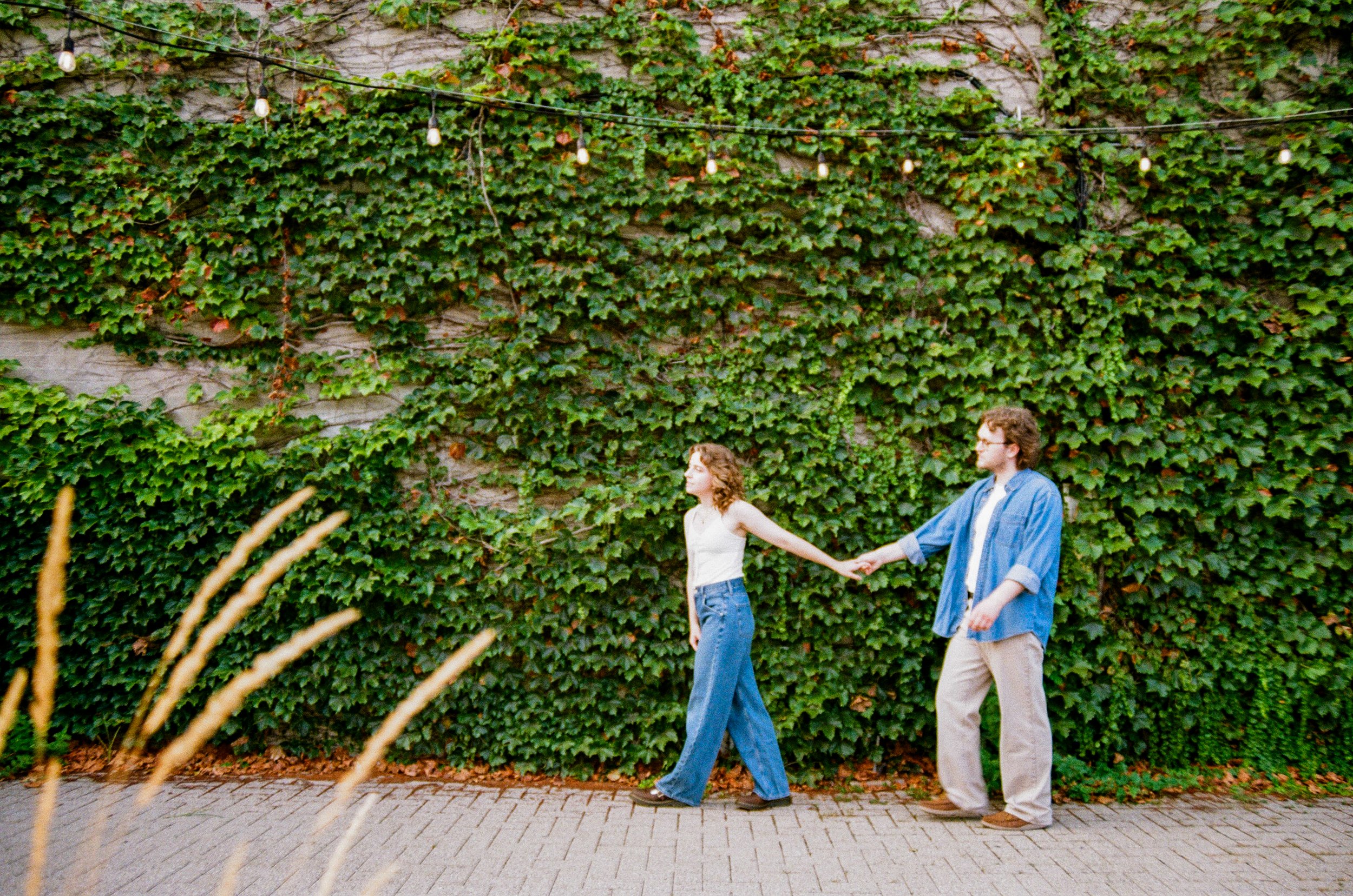 hailee + alec engagement shoot-69.jpg