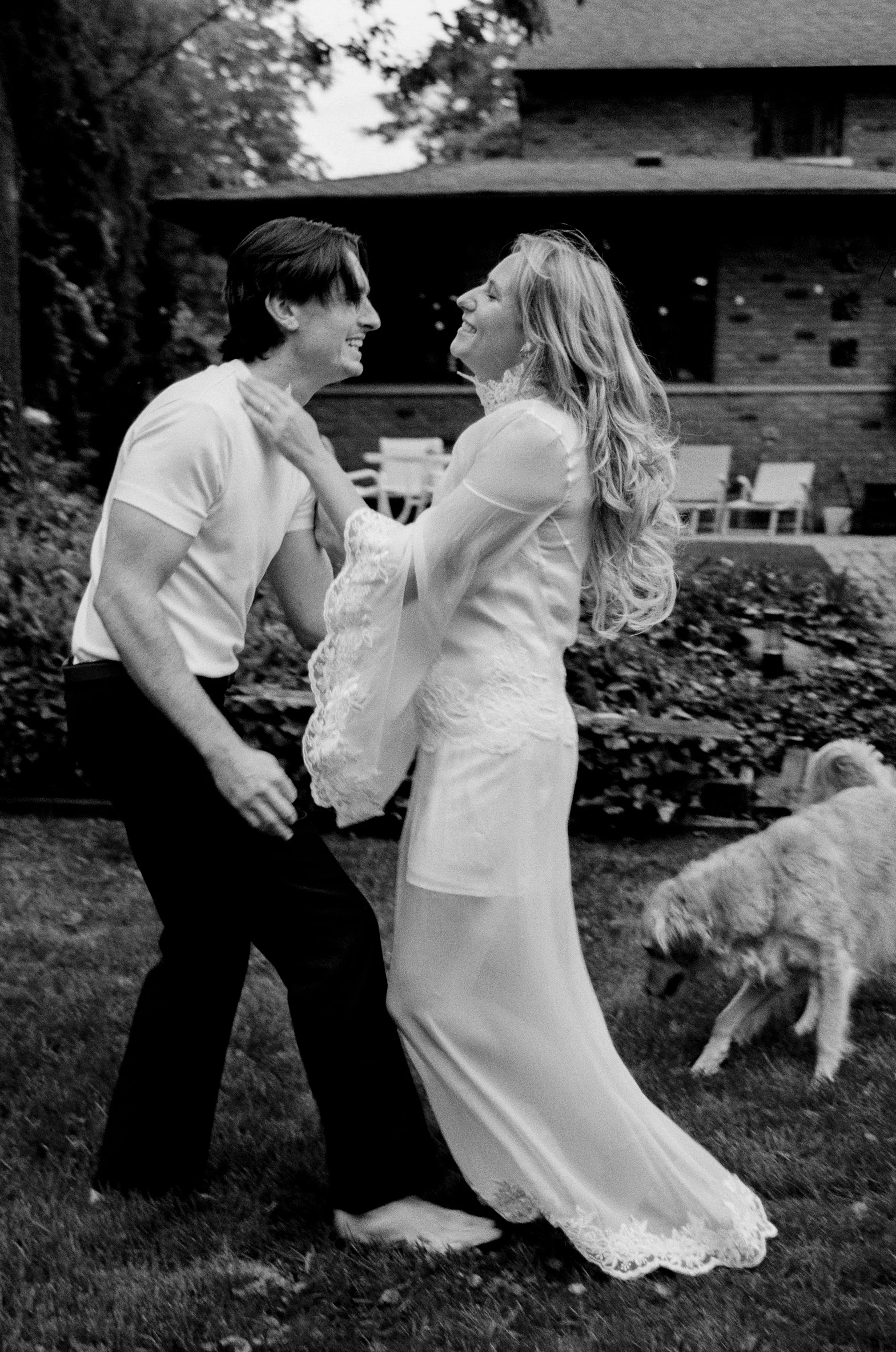 amy + jj engagement shoot-17.jpg