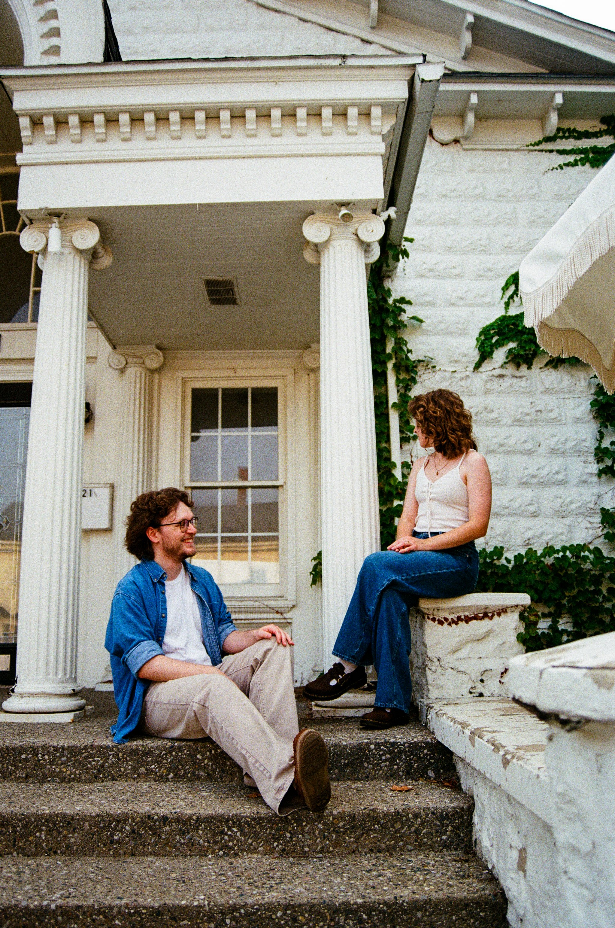 hailee + alec engagement shoot-107.jpg