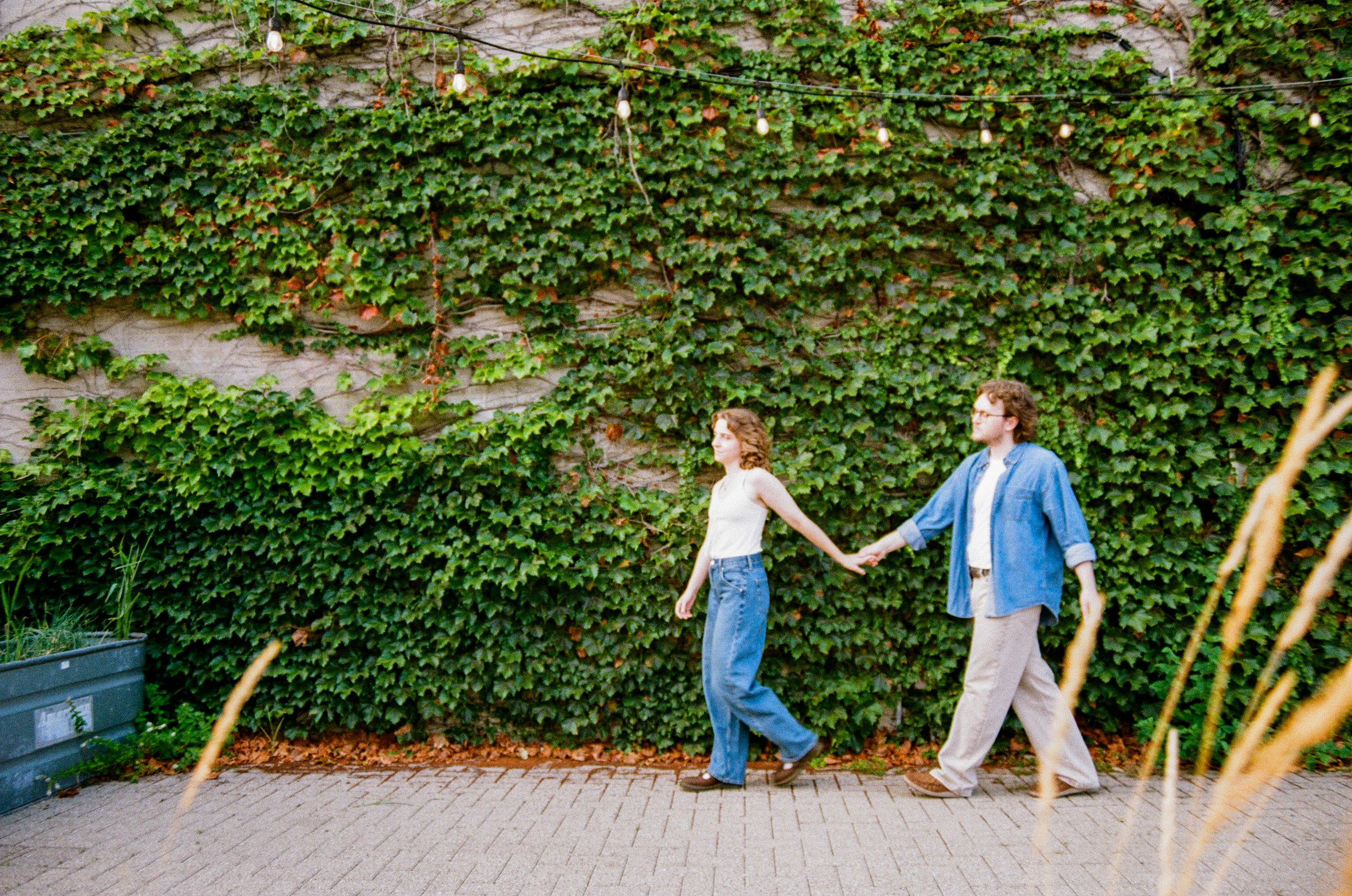 hailee + alec engagement shoot-70.jpg