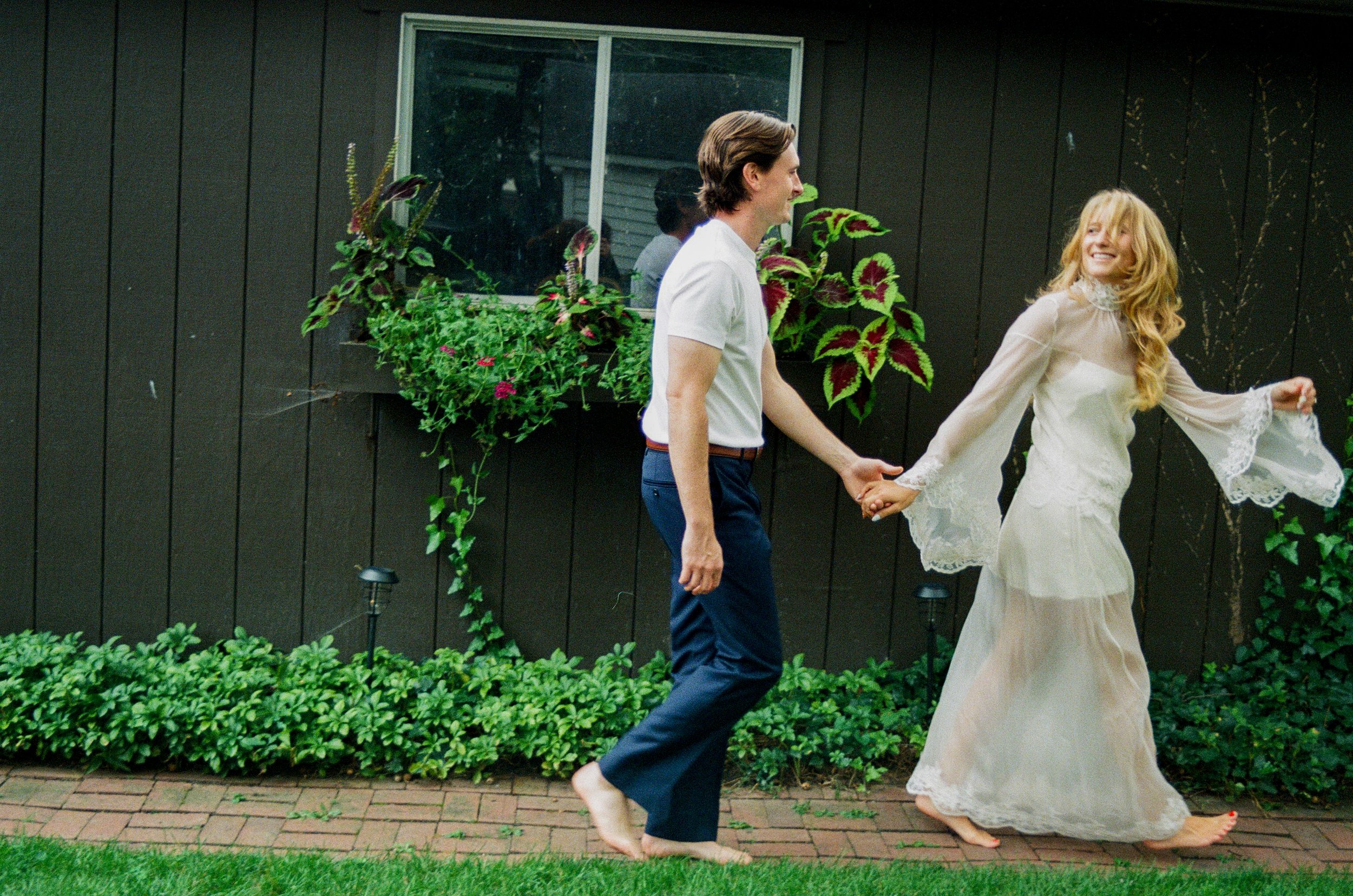 amy + jj engagement shoot-106.jpg