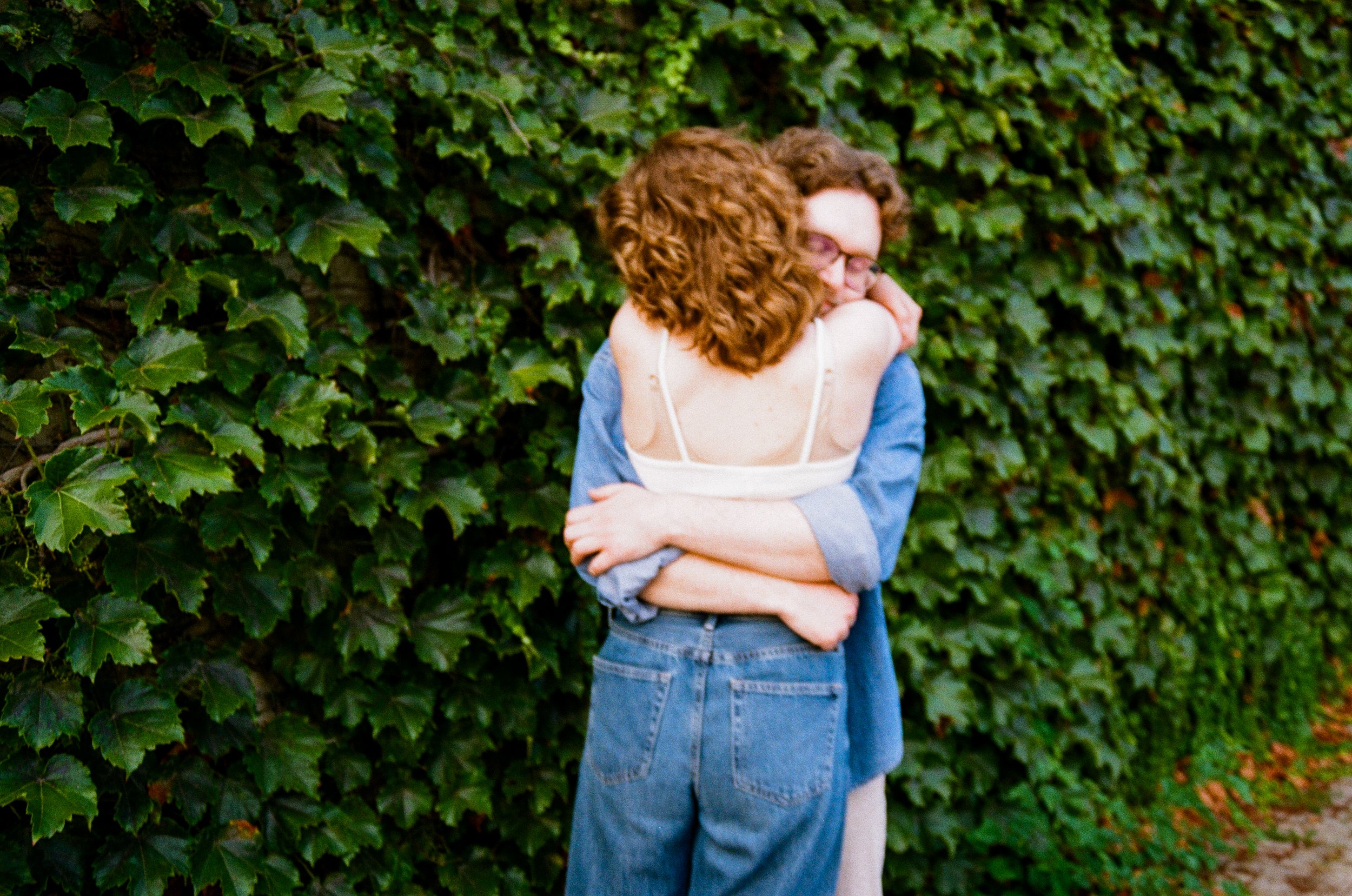 hailee + alec engagement shoot-59.jpg