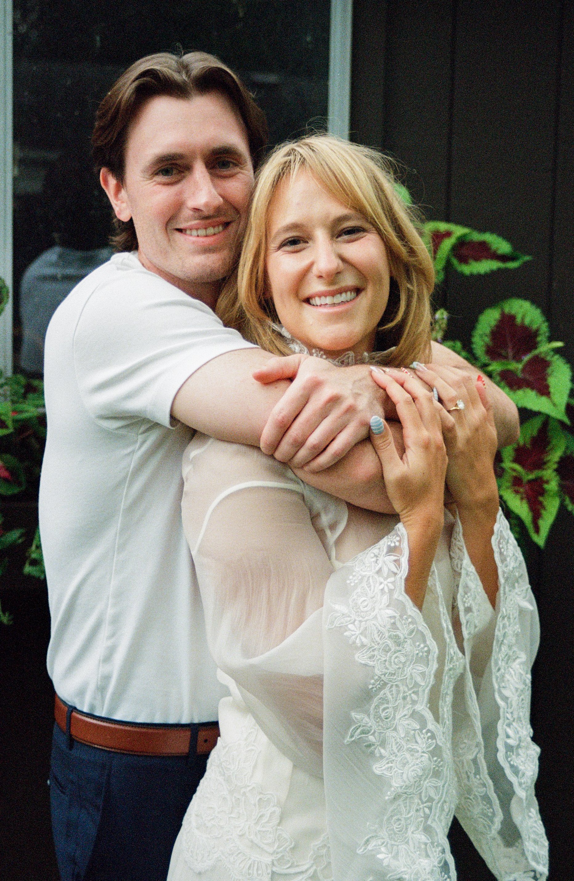 amy + jj engagement shoot-103.jpg