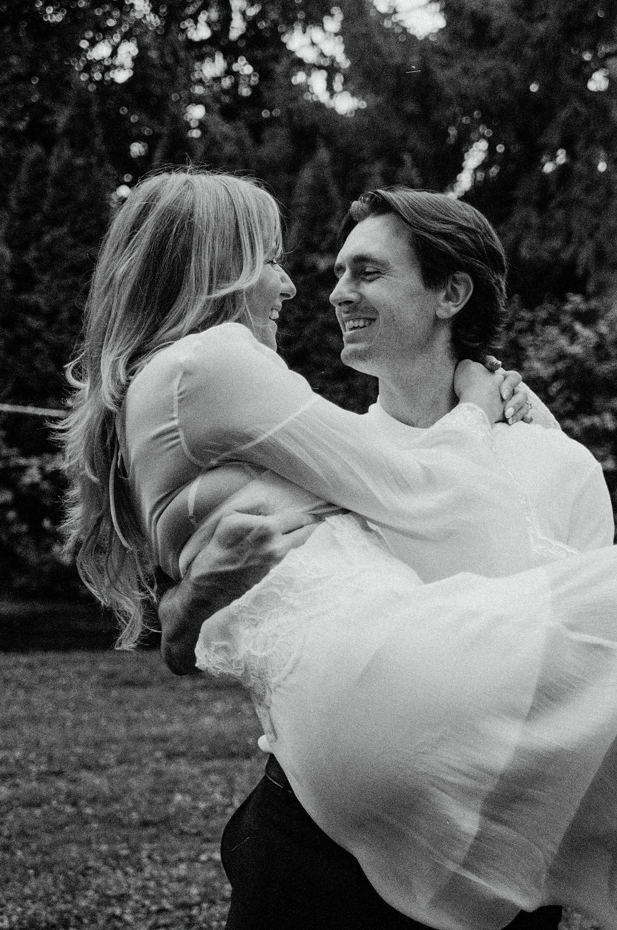 amy + jj engagement shoot-115.jpg