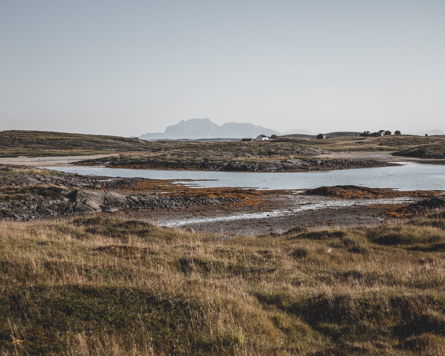 Tåvær is a very small island housing 3 properties in total. It used to be the trading post and post office for most of the islanders in the western part of the archipelago. You can still find old letters, rusty scales, shoe repair equipment, women’s