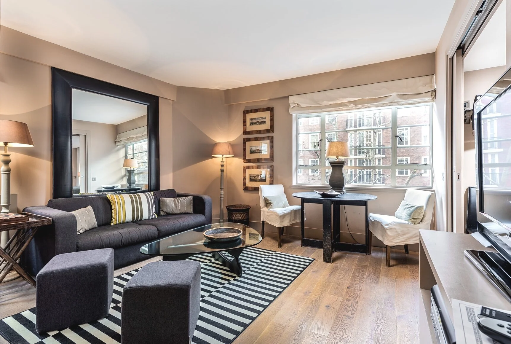 Apartment 334, Sloane Avenue