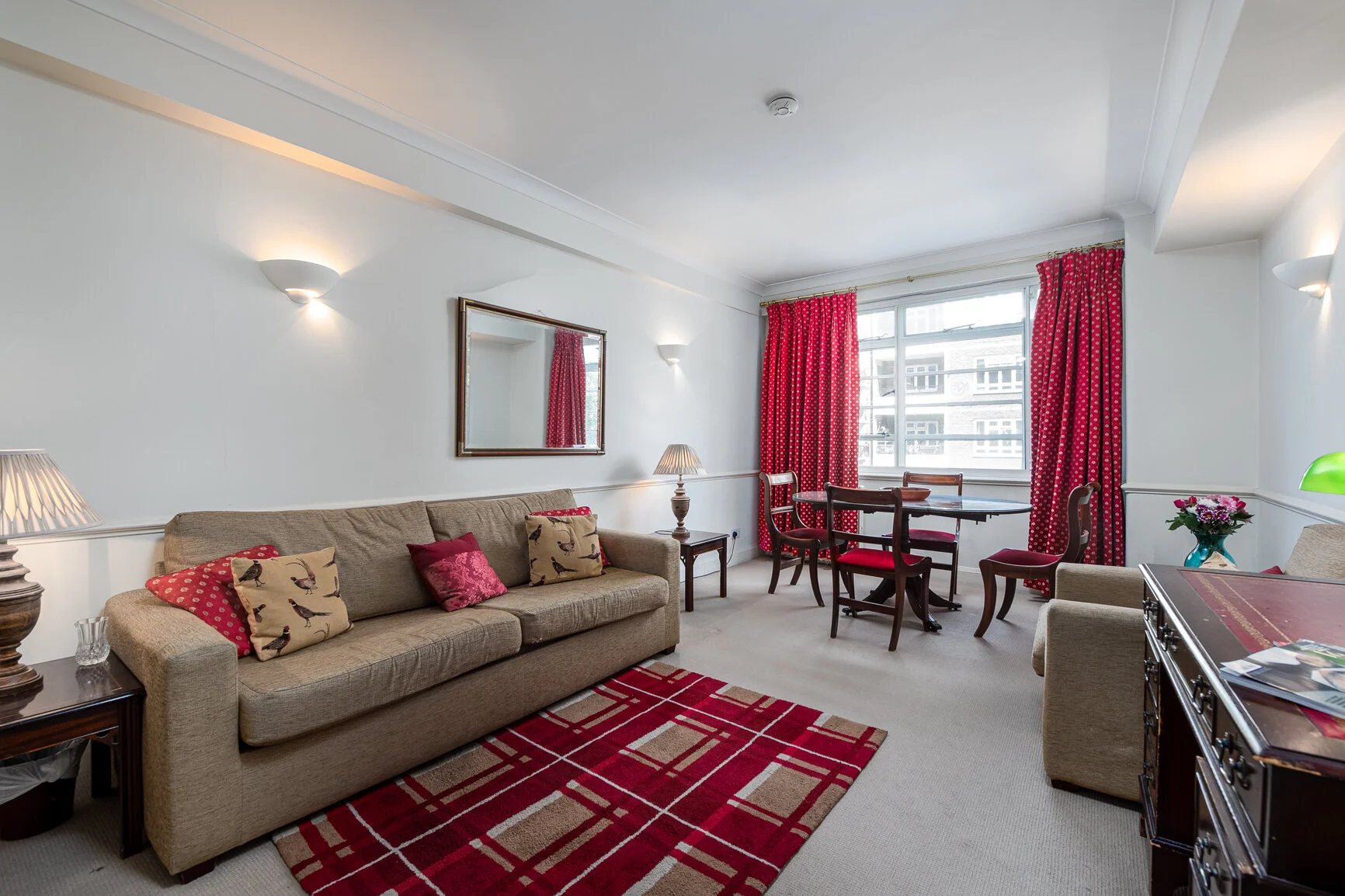Apartment 125, Sloane Avenue 
