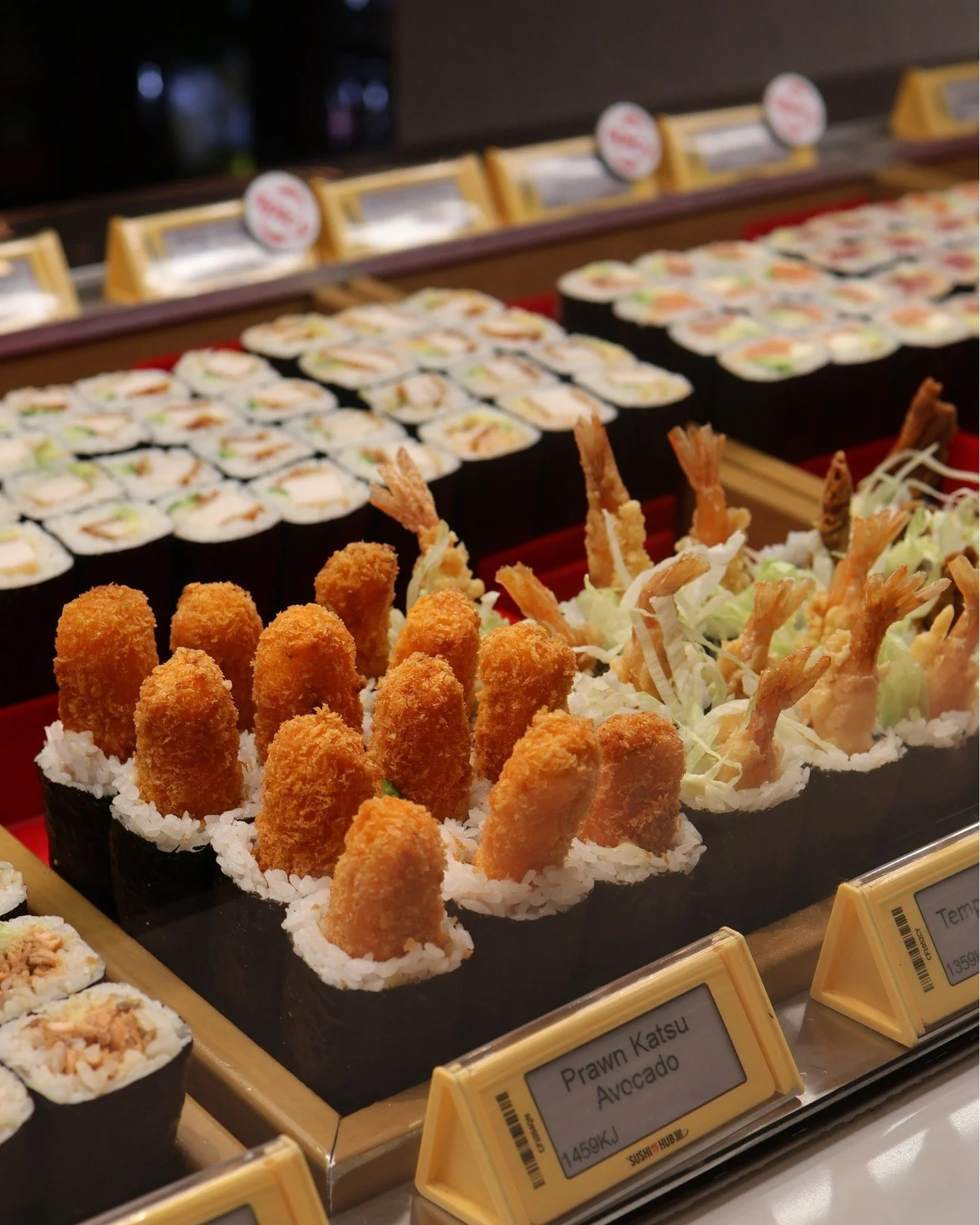 fighting over the last tuna roll from @sushihub  counts as a love language, right? this is the move! 🤌💘