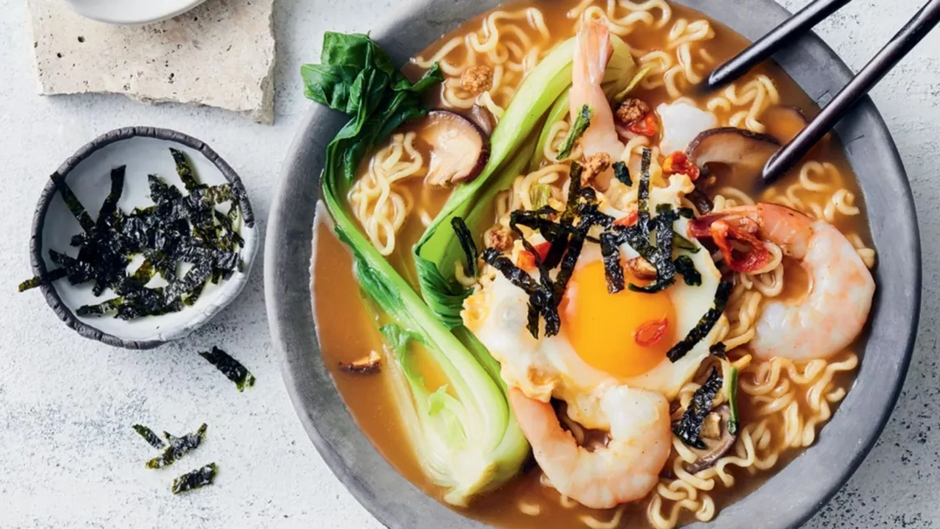 Ramen noodle soup