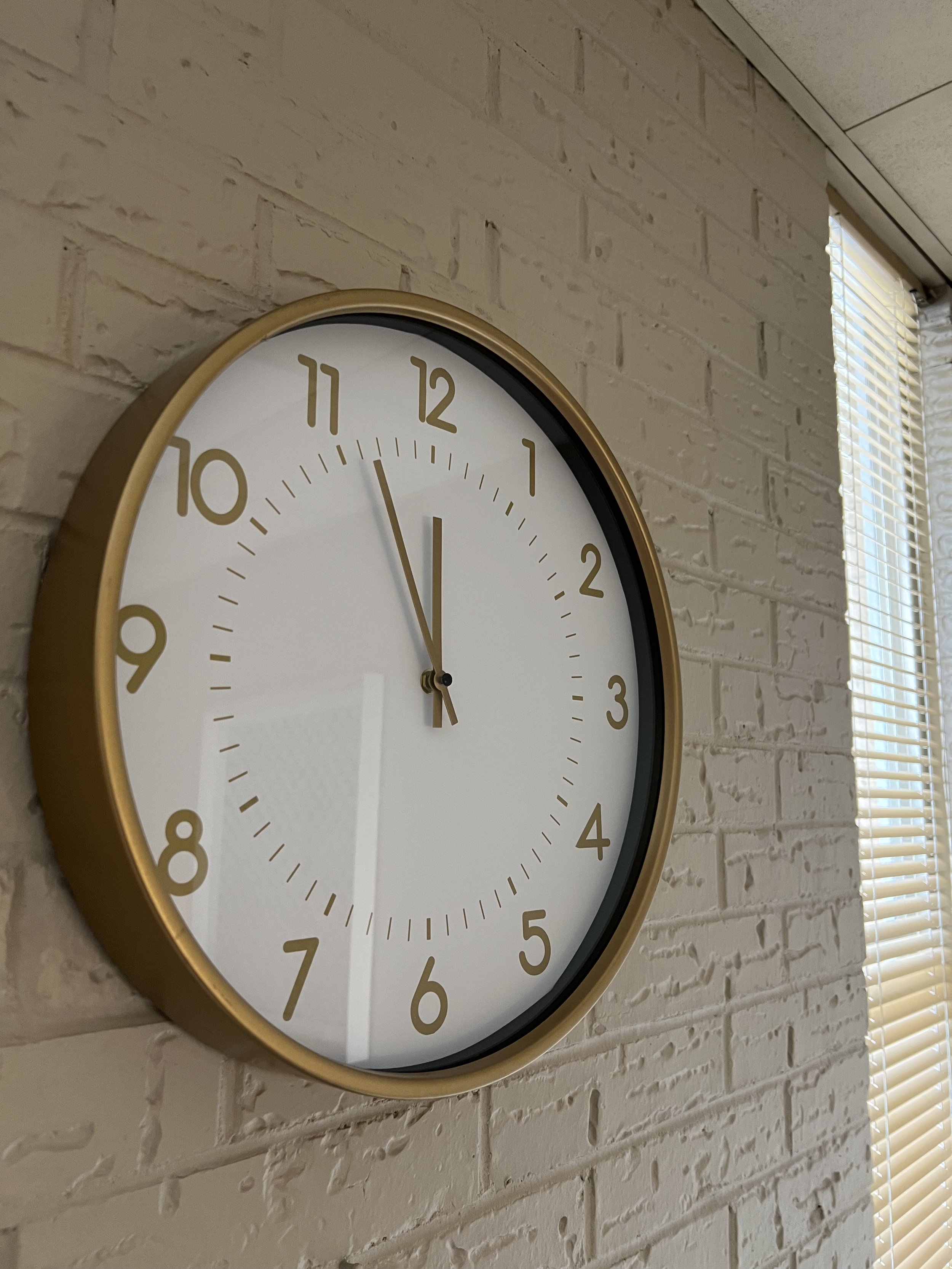Each office features high level of detail and comfort to make you feel right at home.
