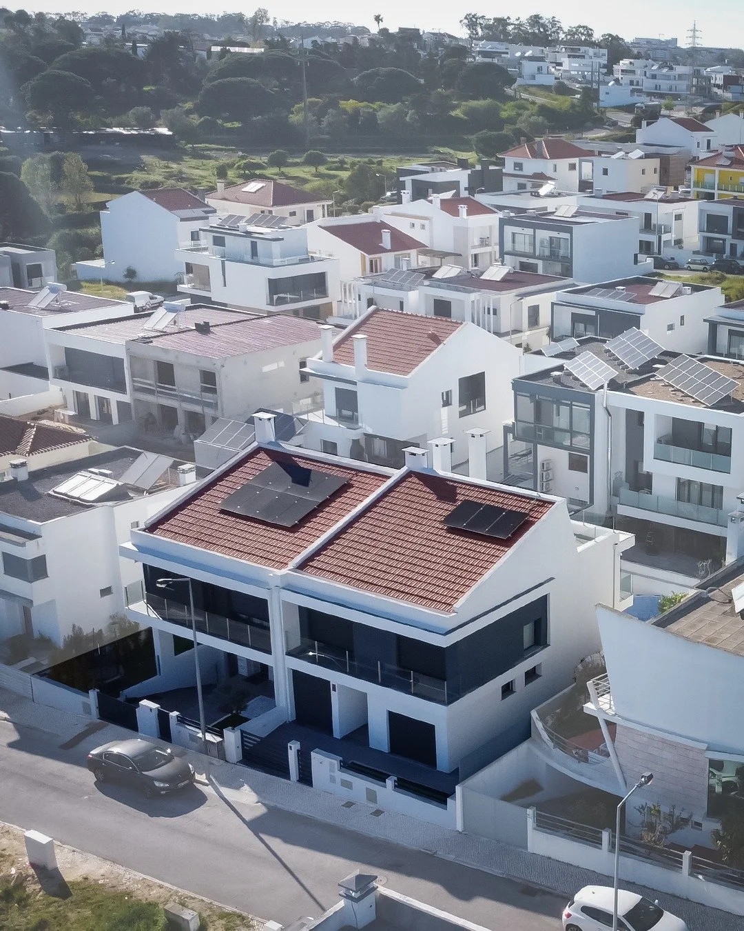 Projetos da Logikevidence para duas moradias geminadas com 2 pisos na Quinta do Desembargador em Almada. Precisa de um or&ccedil;amento para um projeto de Arquitetura e Engenharia? Entre em contacto connosco! #logikevidence #logikevidencearquitetura
