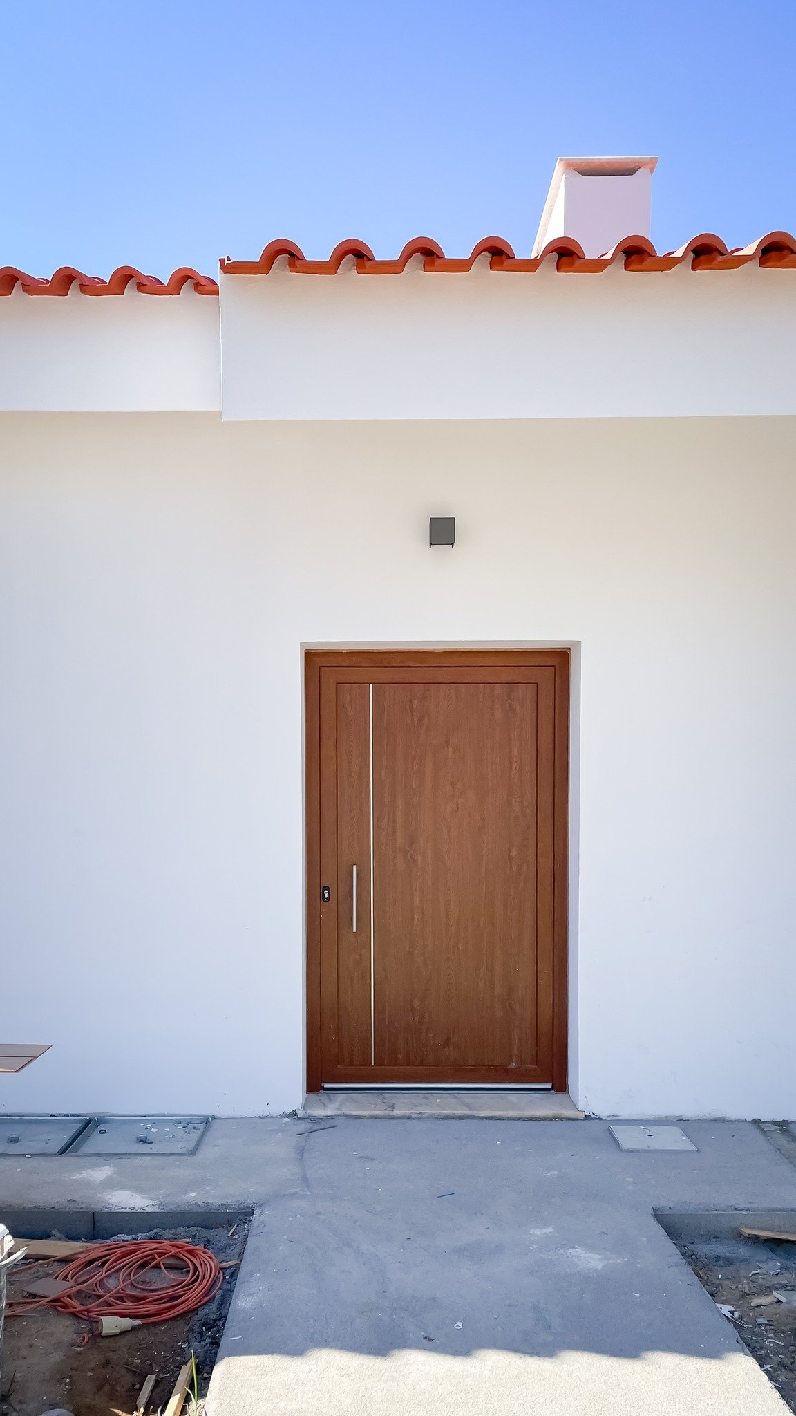 Continuamos a acompanhar esta obra em Sesimbra com projeto da Logikevidence #logikevidence #logikevidencearquitetura 
.
.
.
#sesimbramaca #sesimbrama&ccedil;a #constru&ccedil;&atilde;o #arquitetura #acompanhamentodeobras #acabamentos
