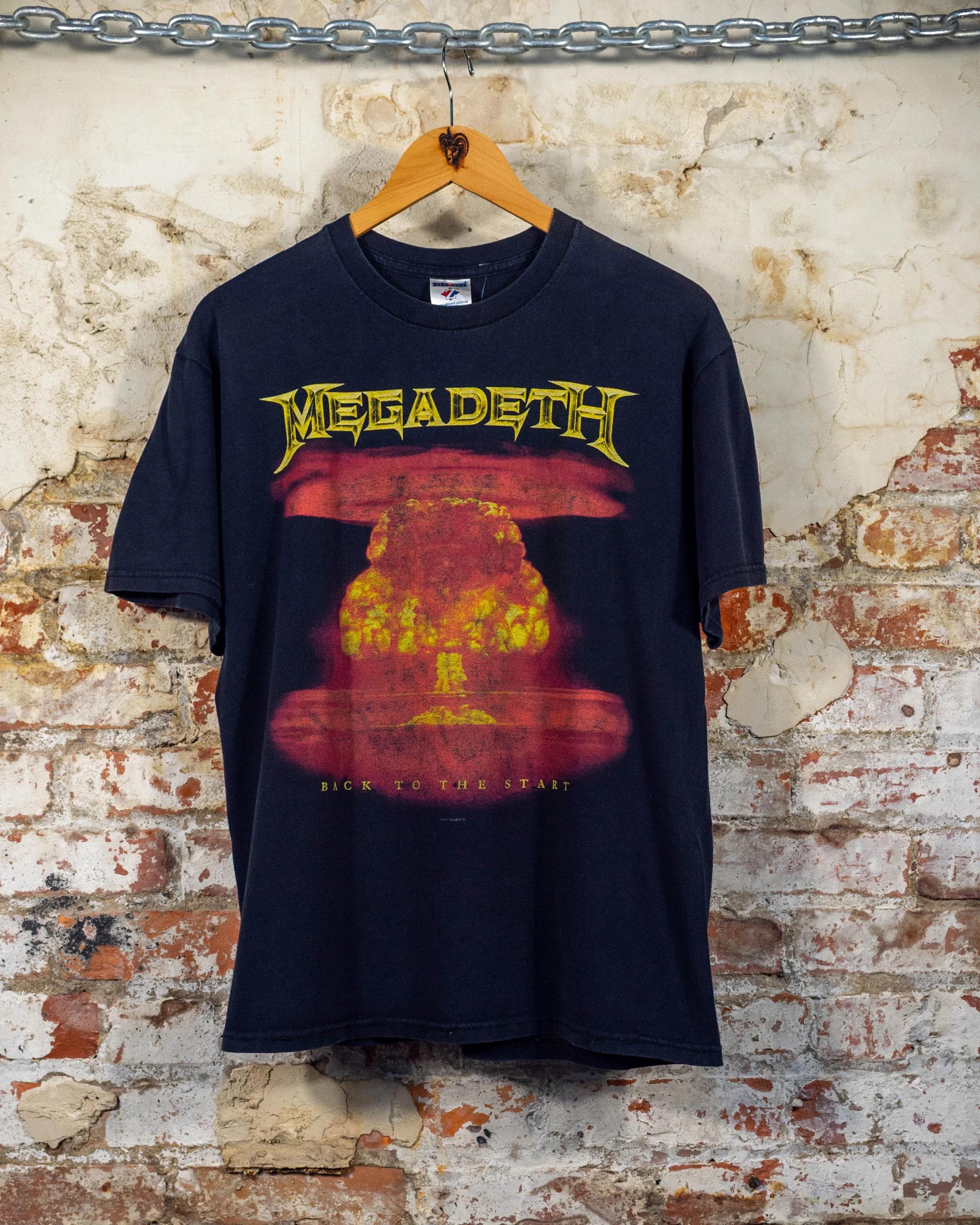 2005 Megadeth Bomb Back To The Start