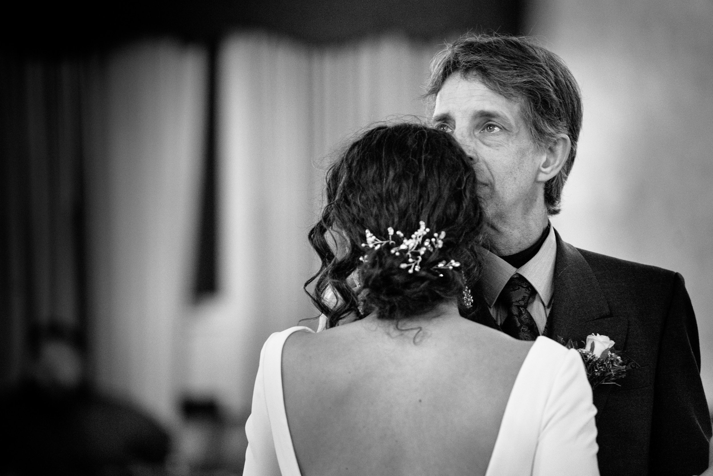 211211.SarahandDoms.wedding.kstansbury-21.jpeg