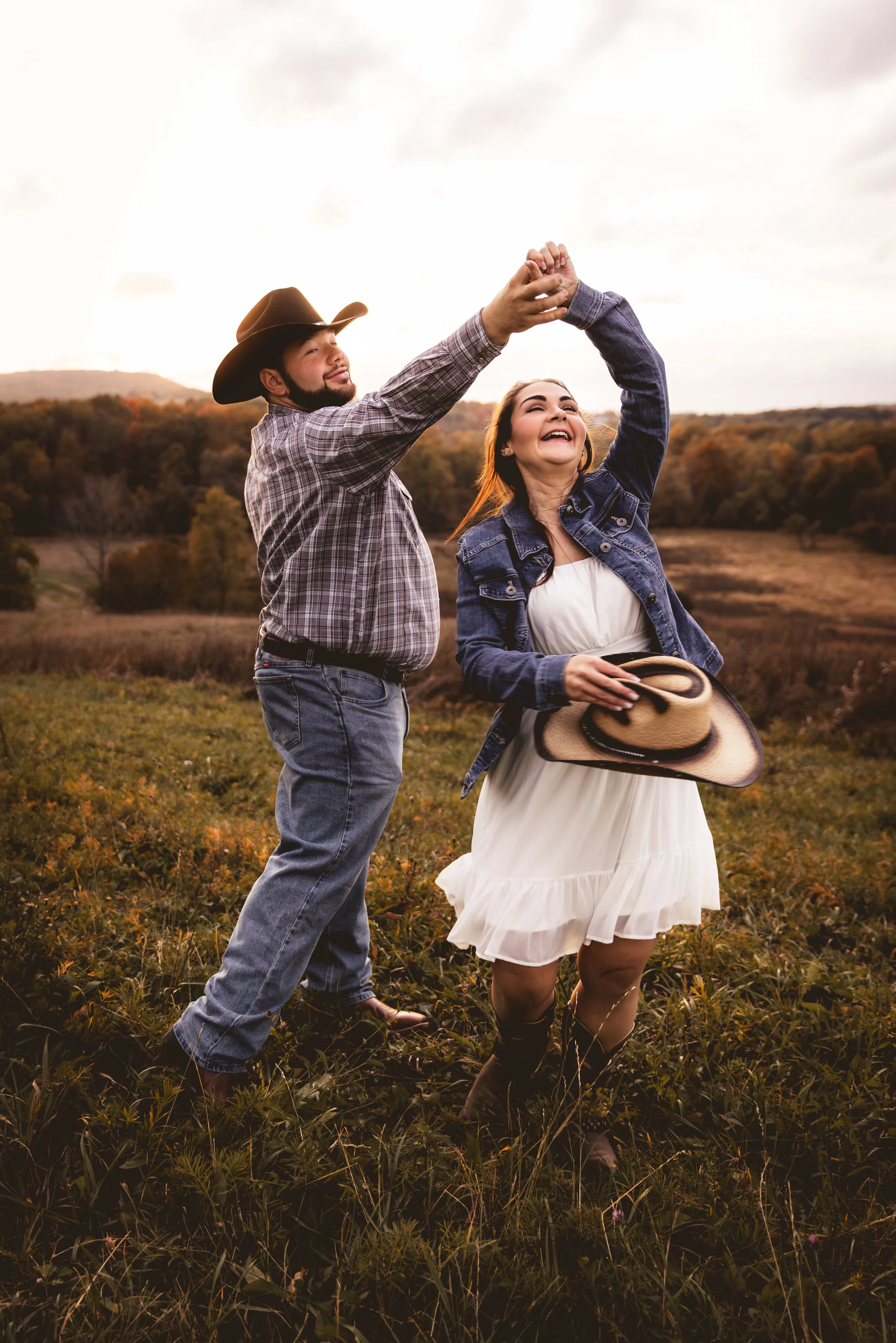 Fall Engagement at Moodna Viaduct-18.jpg