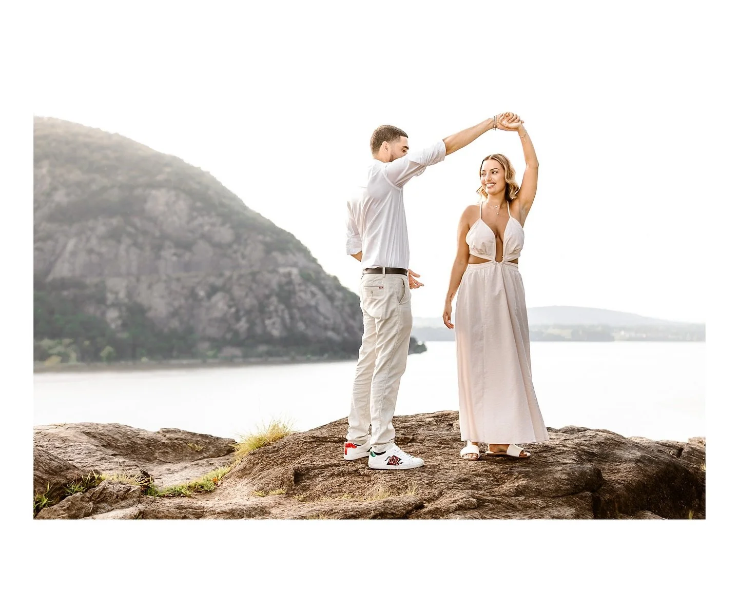 A beautiful late summer proposal above the Hudson; Who wouldn&rsquo;t say yes? 

I still have a few September dates open!