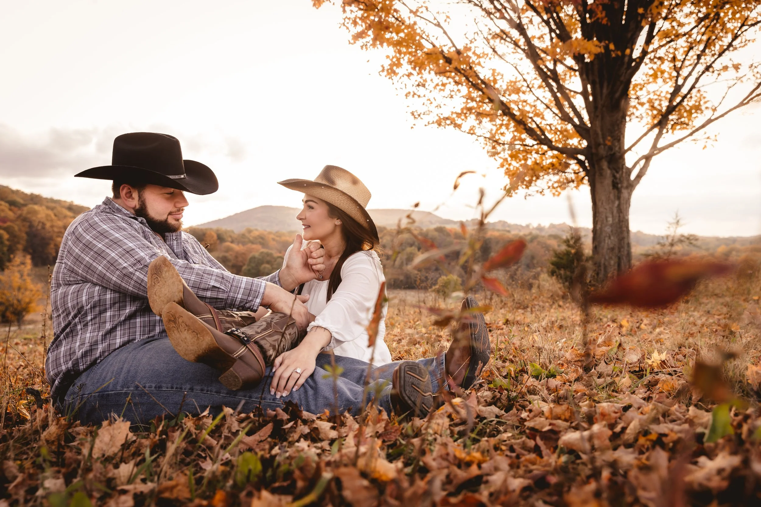 Fall Engagement at Moodna Viaduct-6.jpg